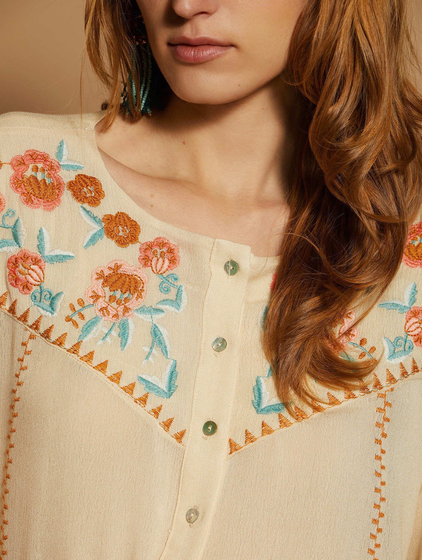 Floral embroidery blouse 4