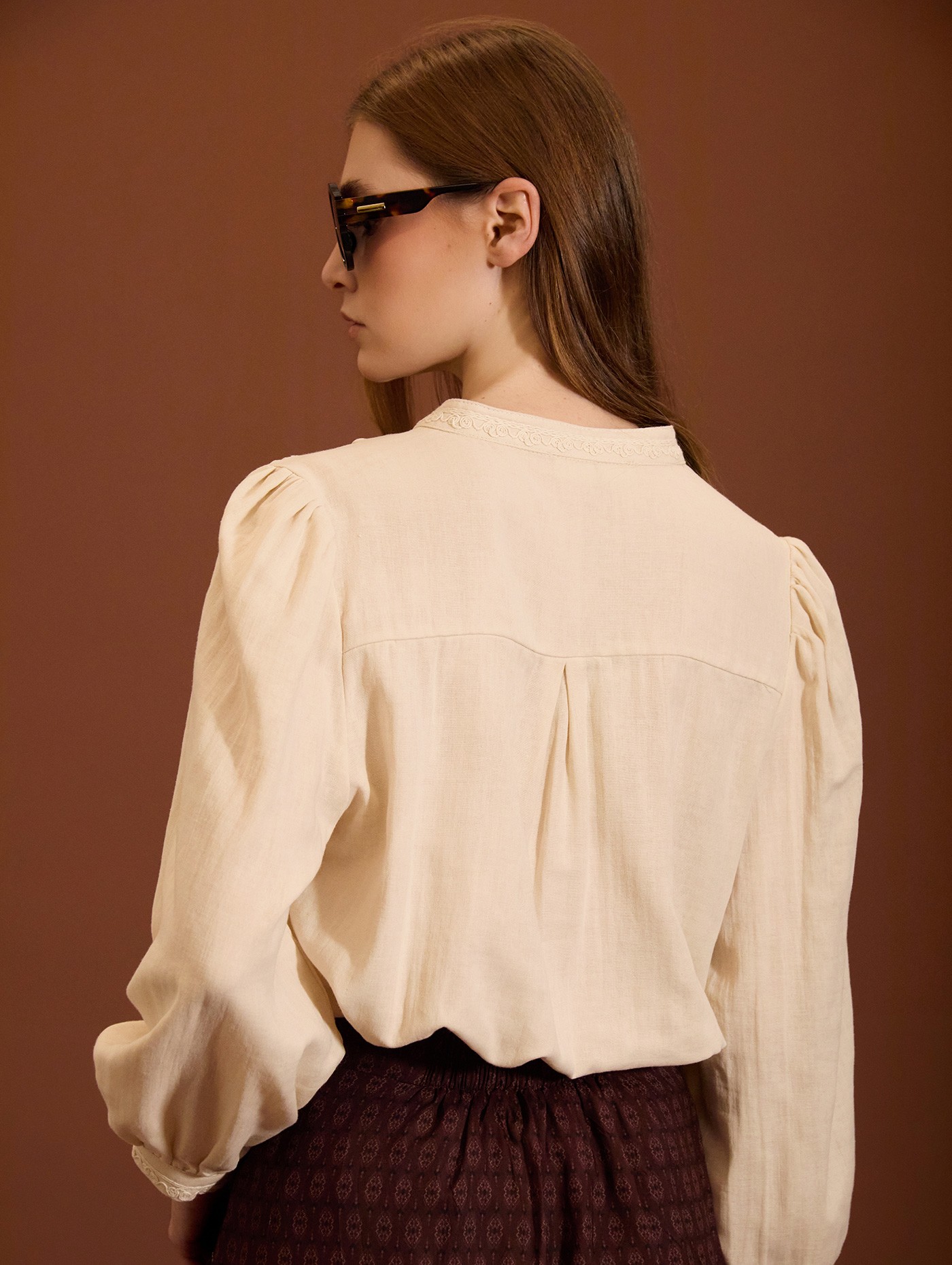Blusa de algodón bordada 2