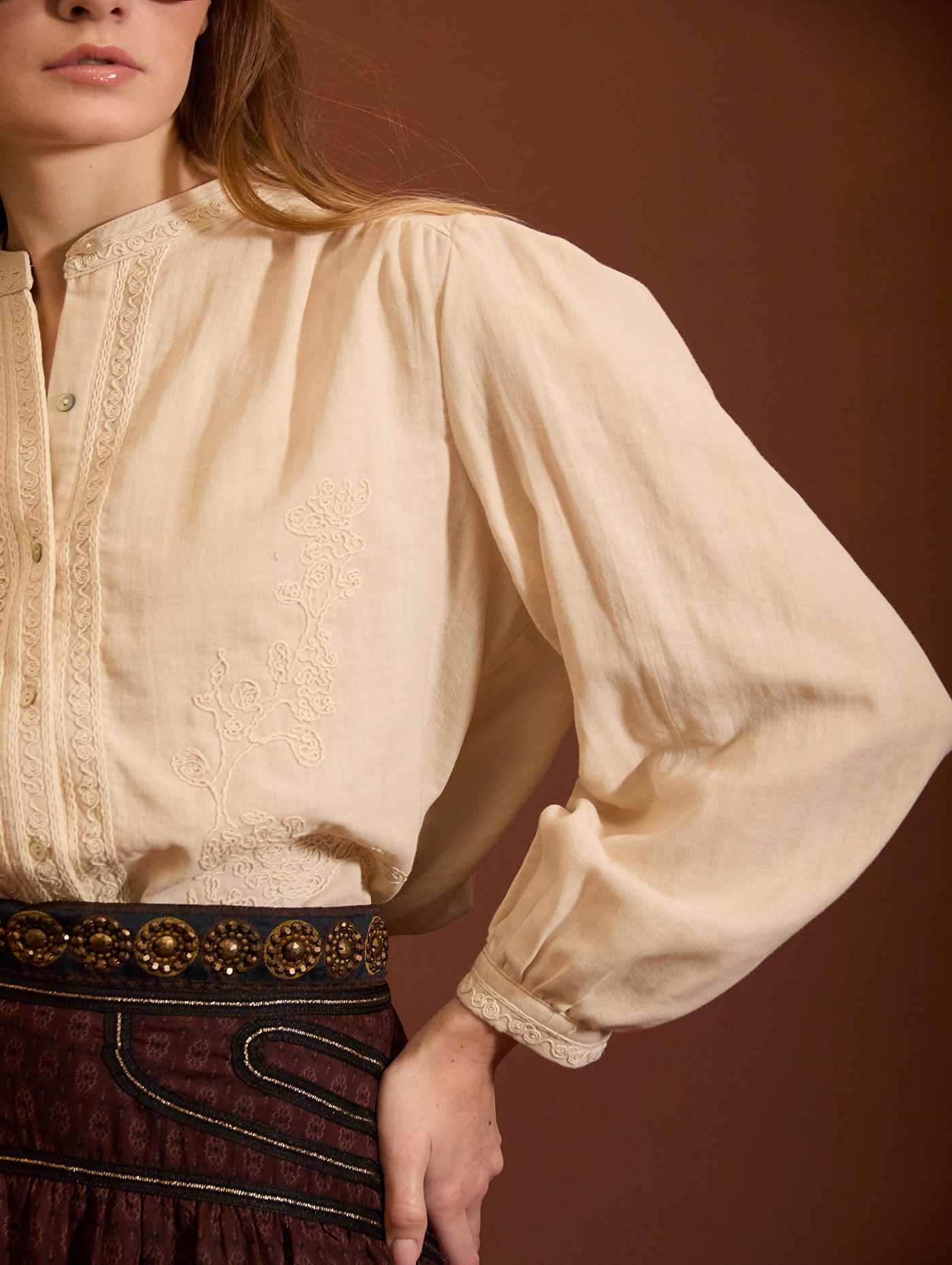 Blusa de algodón bordada 1