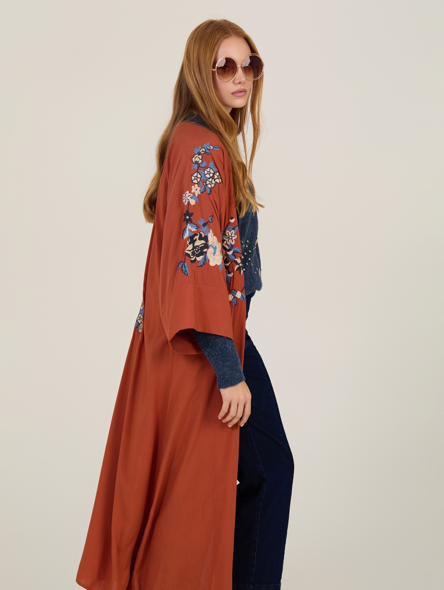 Kaftan largo bordado