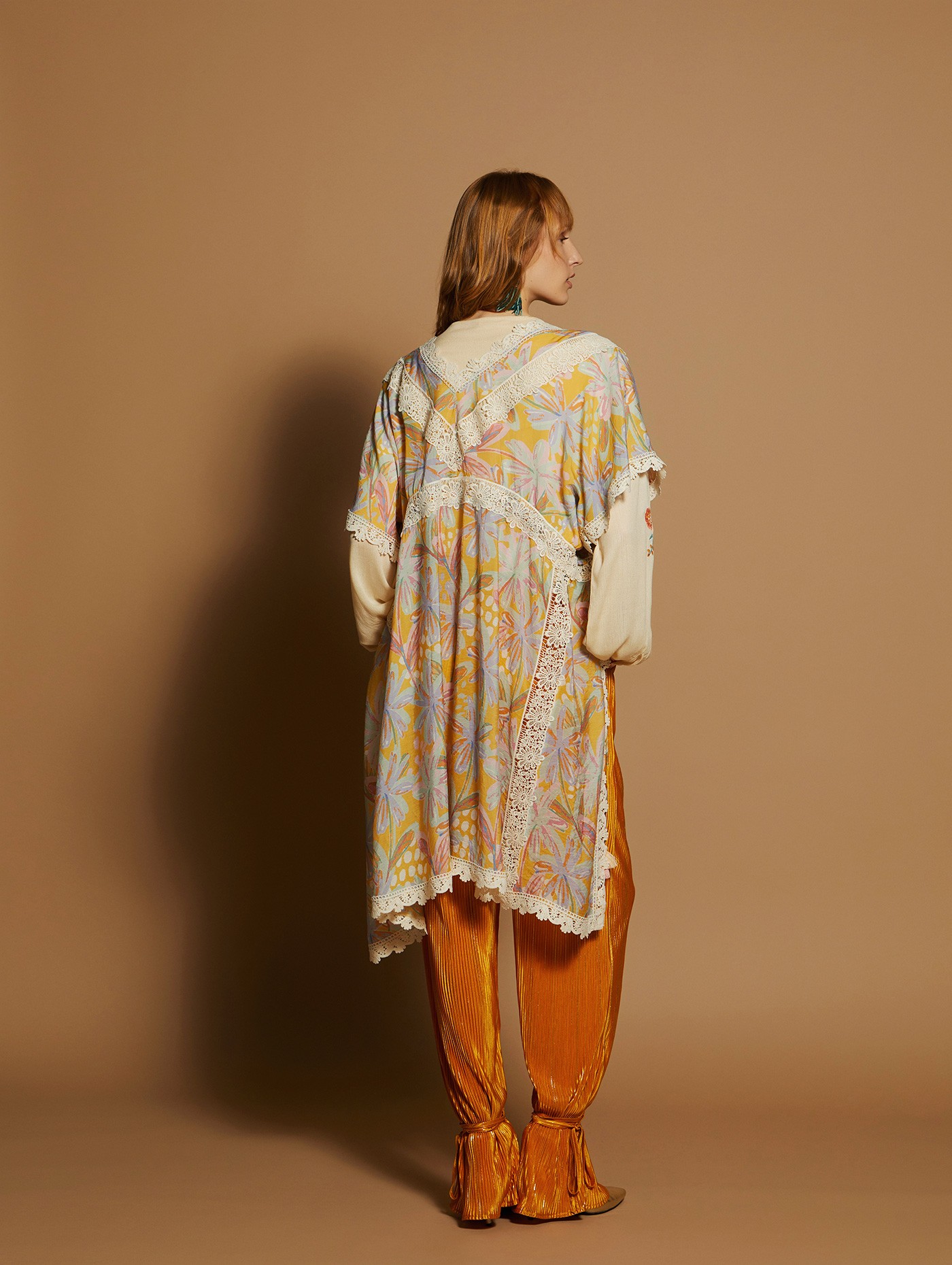 Printed kaftan with lace 2