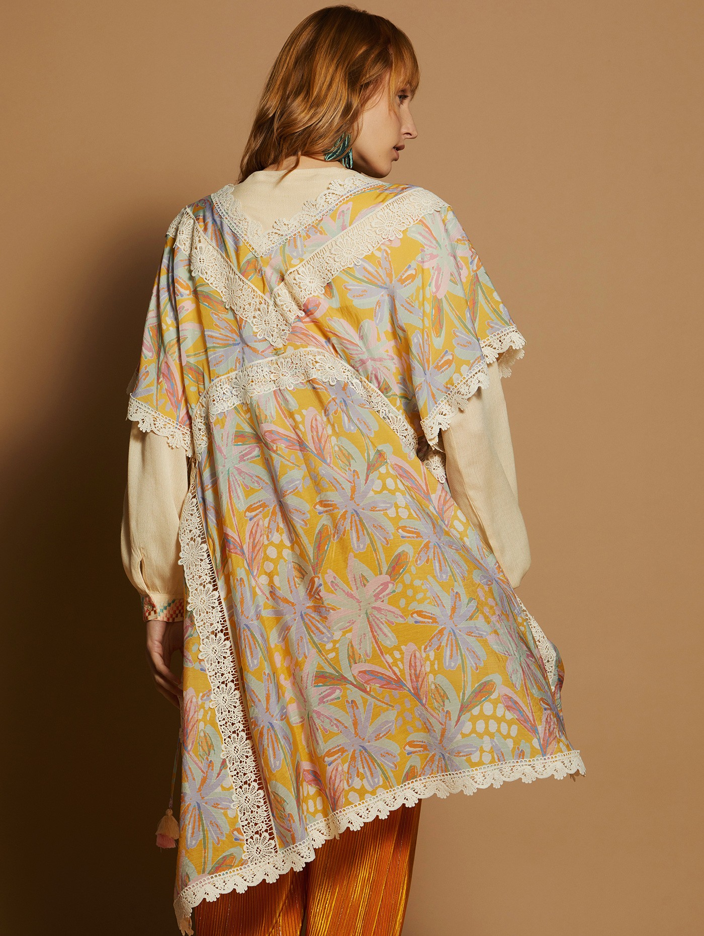 Printed kaftan with lace 5