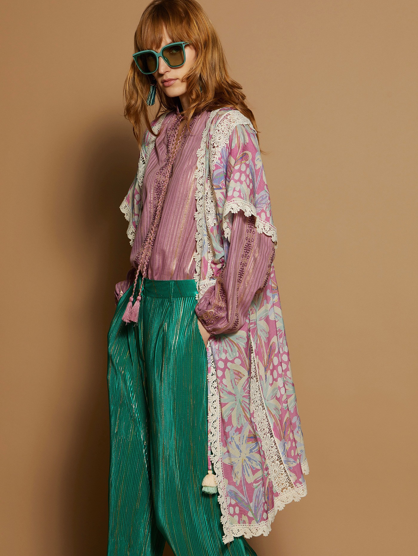 Printed kaftan with lace 6