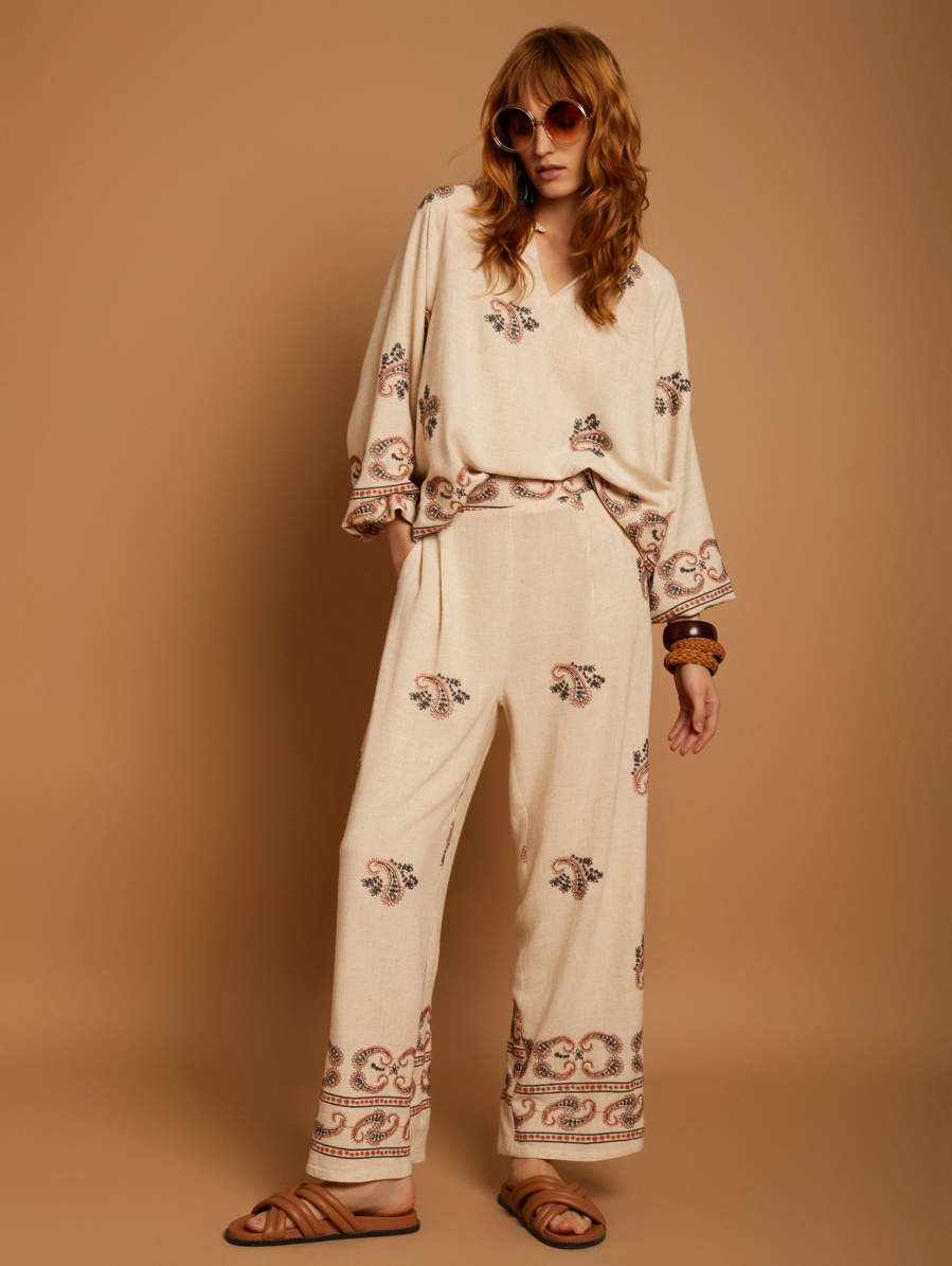 Ethnic embroidery trousers