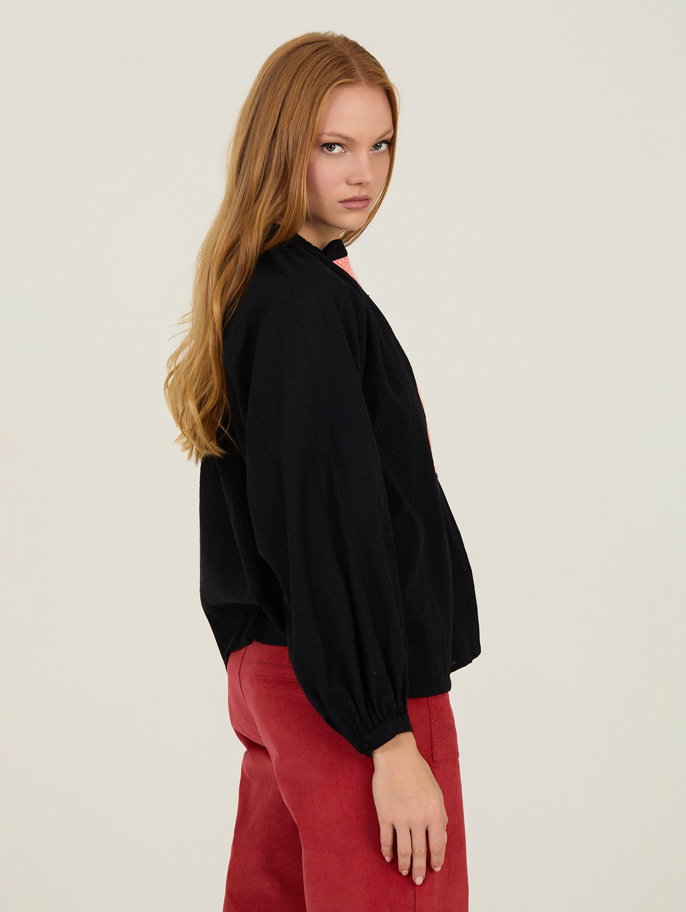 Blusa con fornitura fluor 2