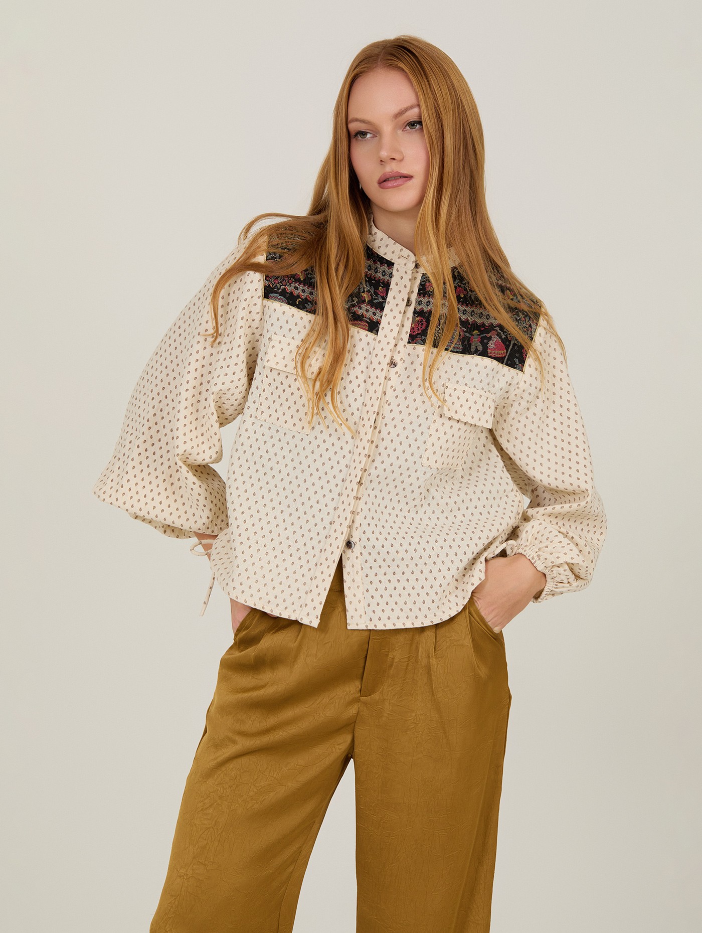 Blusa con jacquard 3