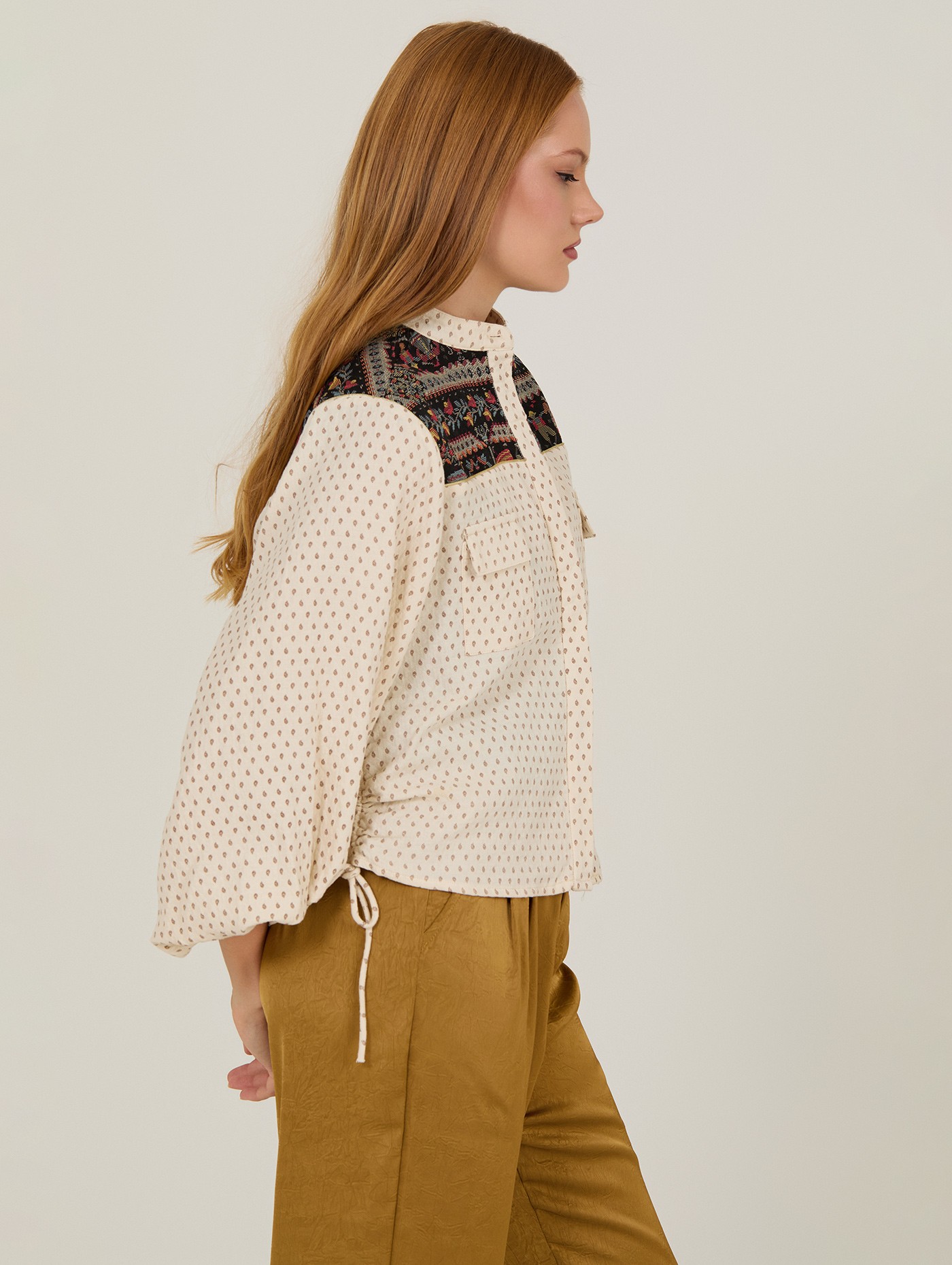 Blusa con jacquard 4