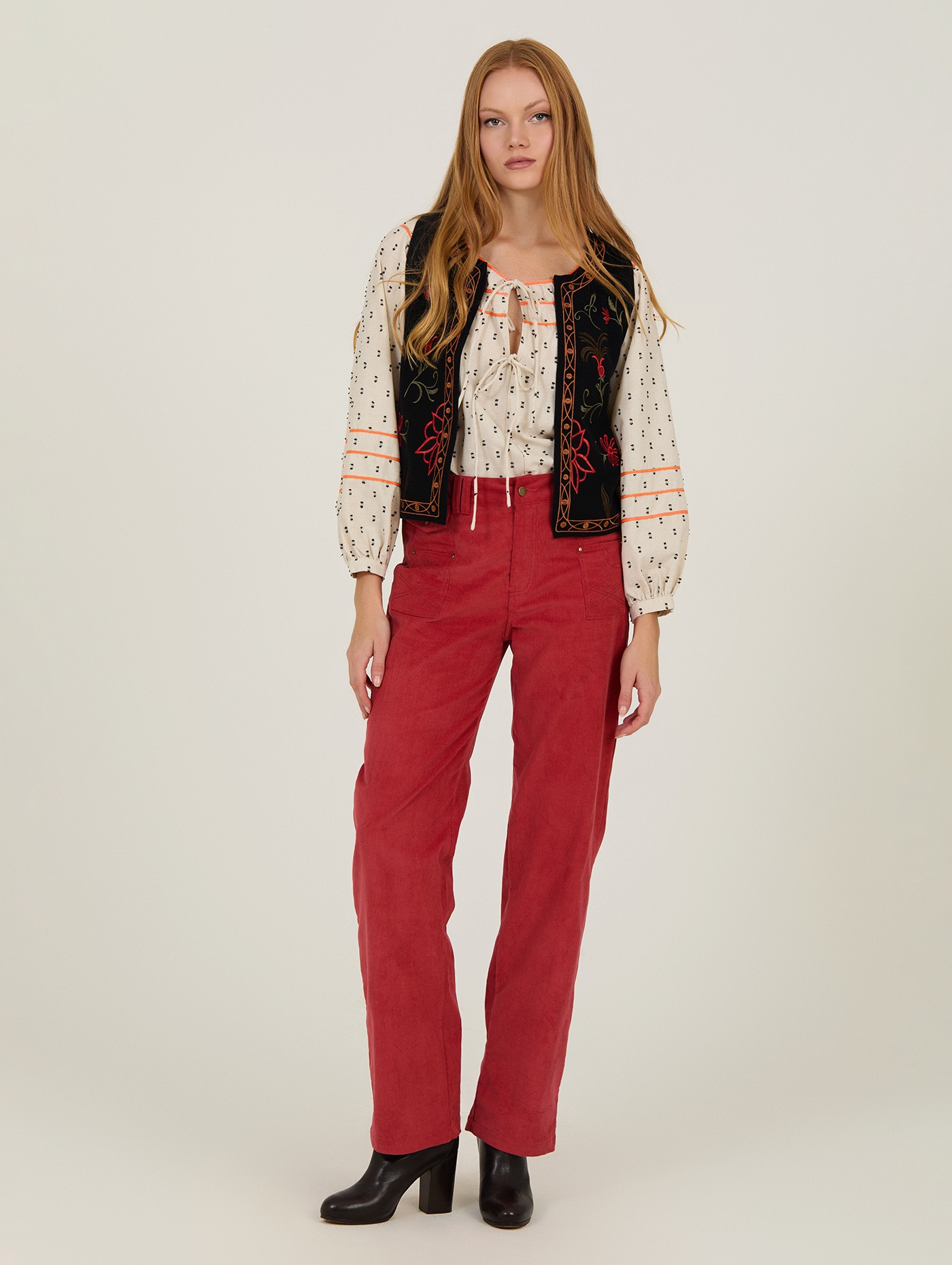 Blusa de plumeti con cintas 4
