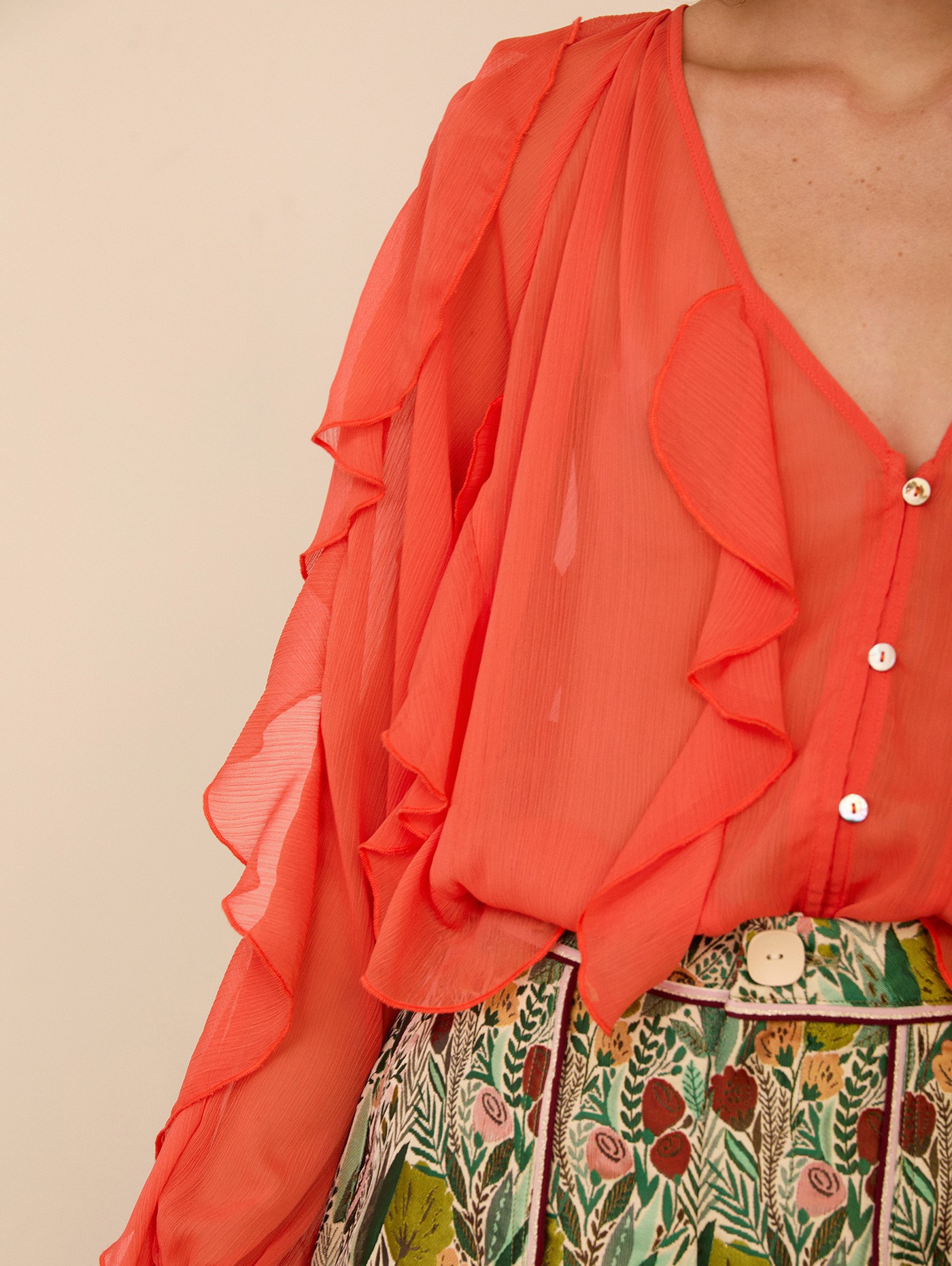 Blusa de gasa volantes 6