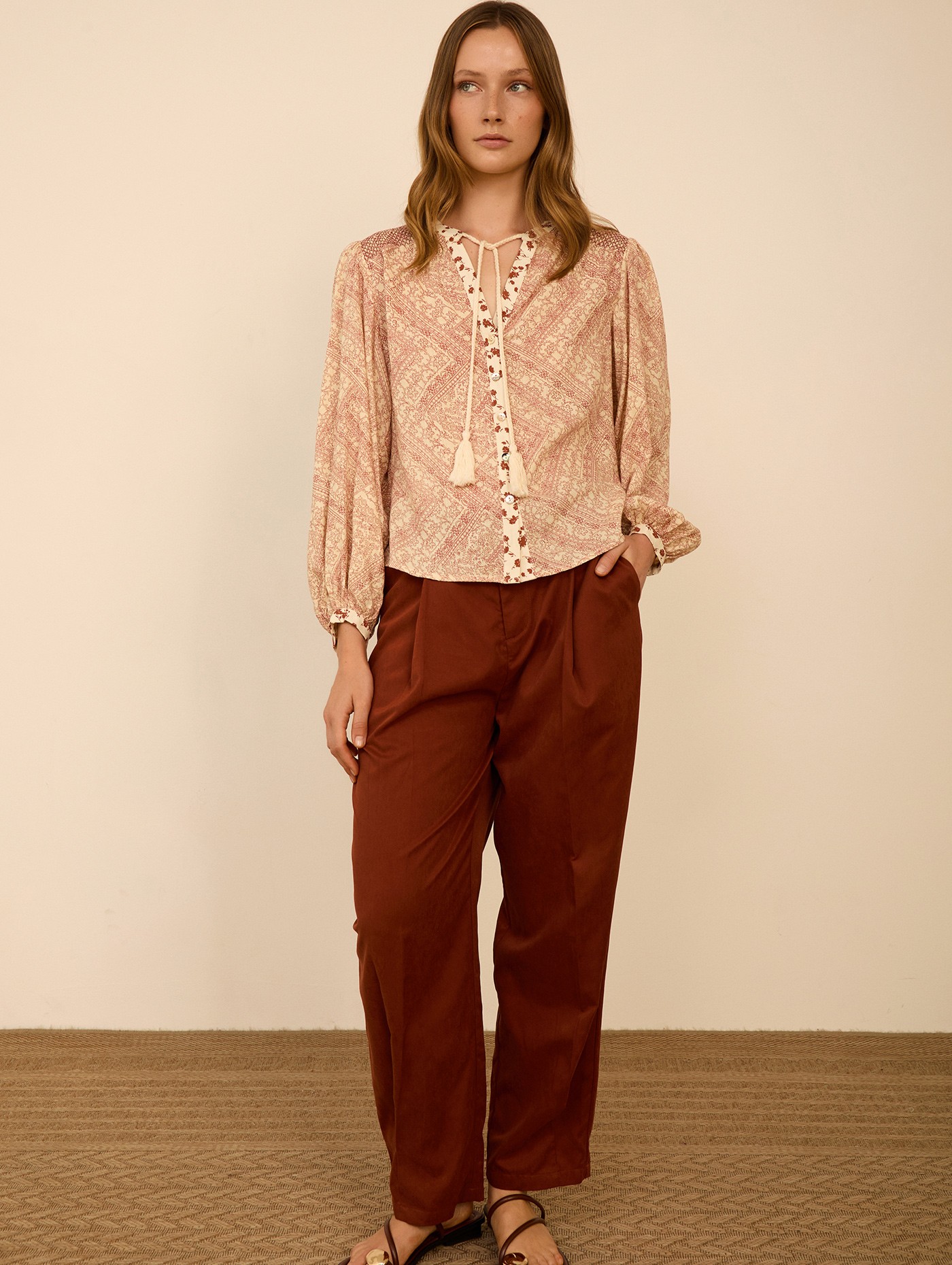 Blusa estampada con smock 2