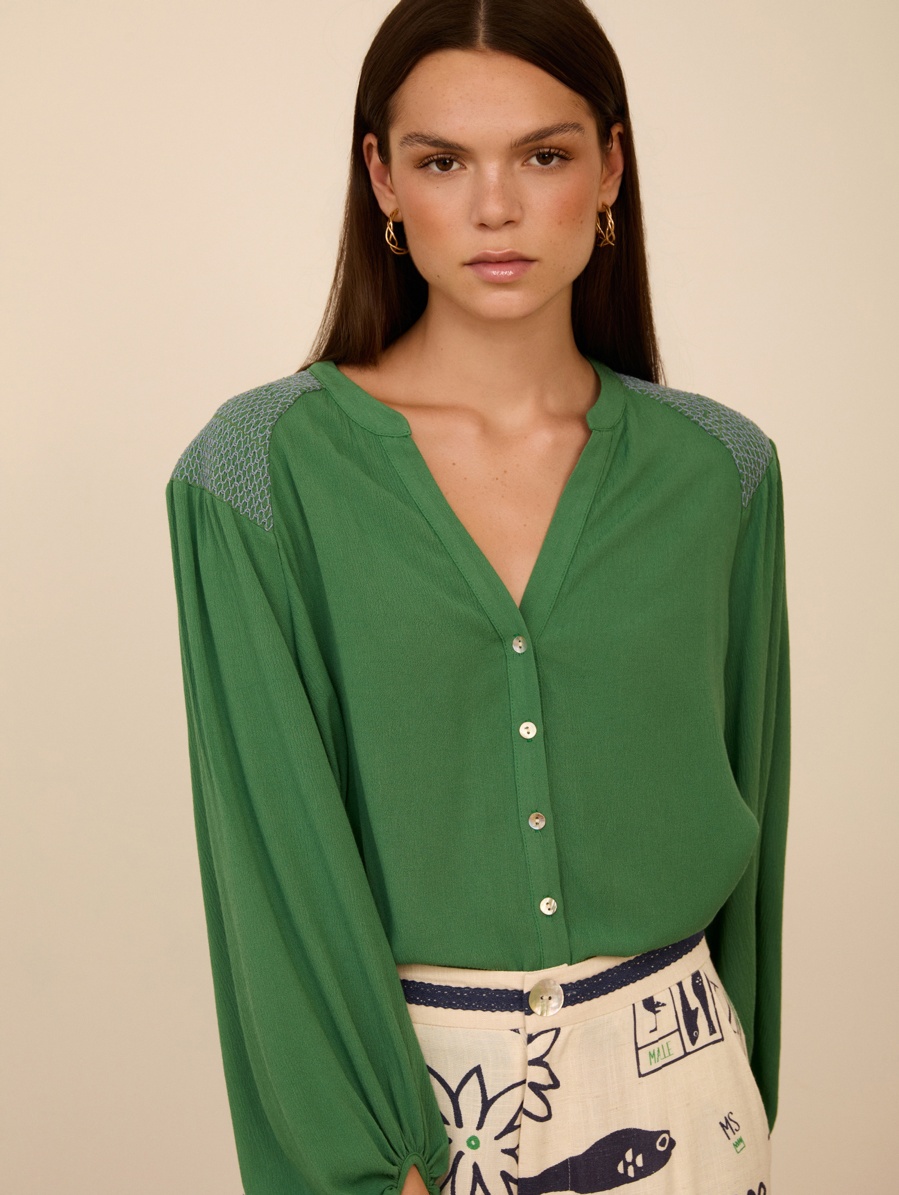 Blusa smock contraste