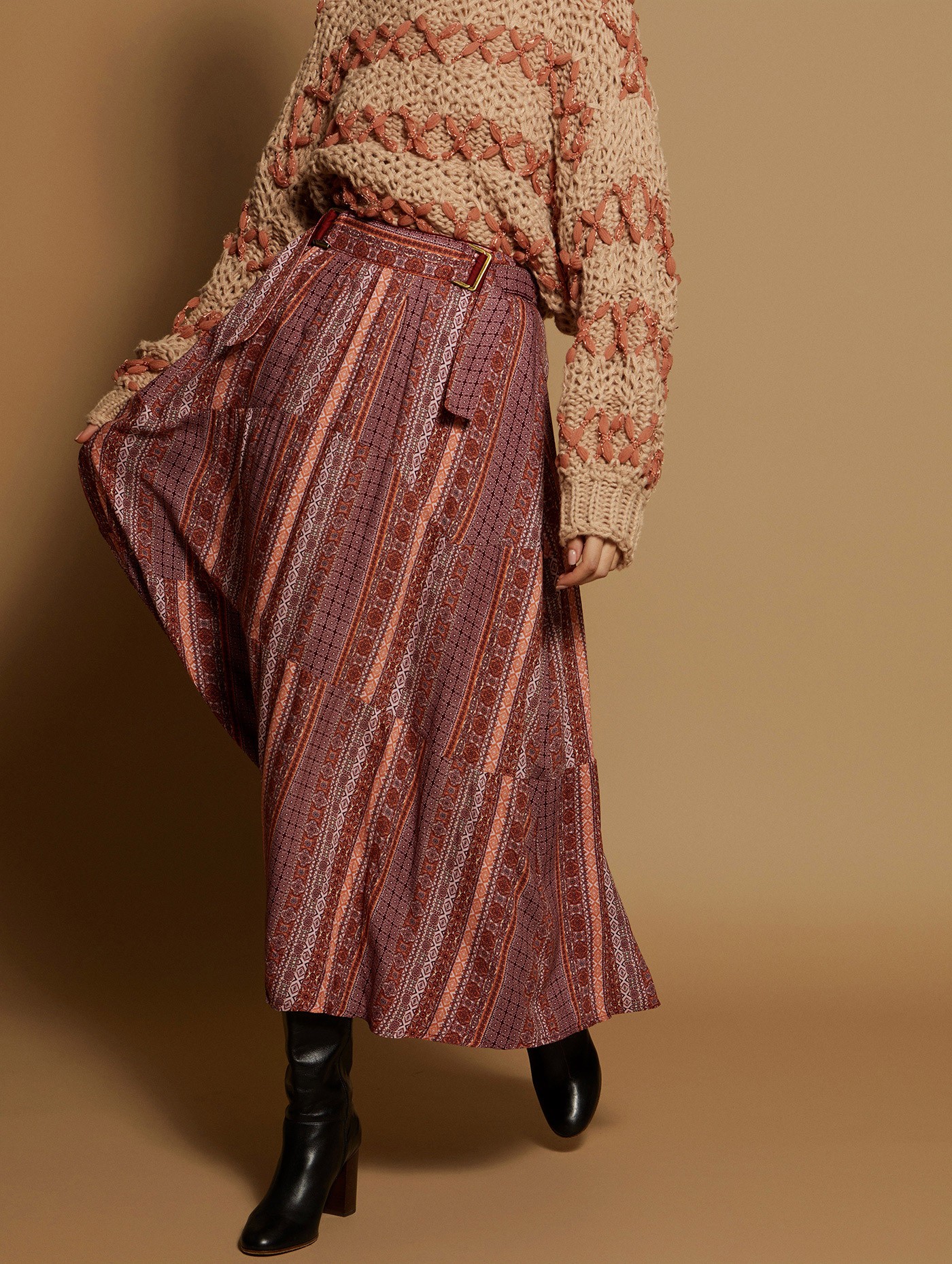 Falda larga hebillas 2