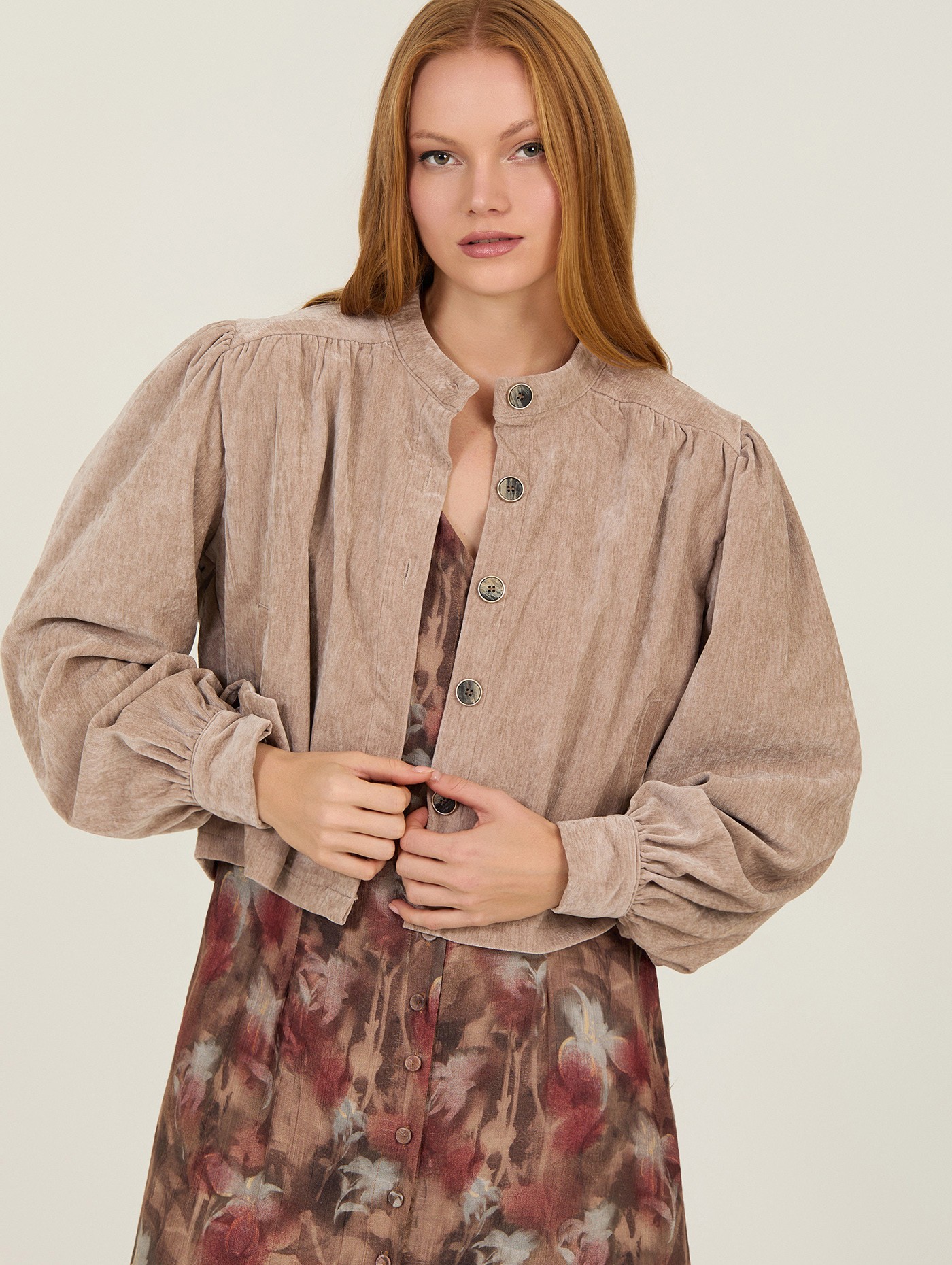 Kurze Jacke im Chenille-Effekt 4