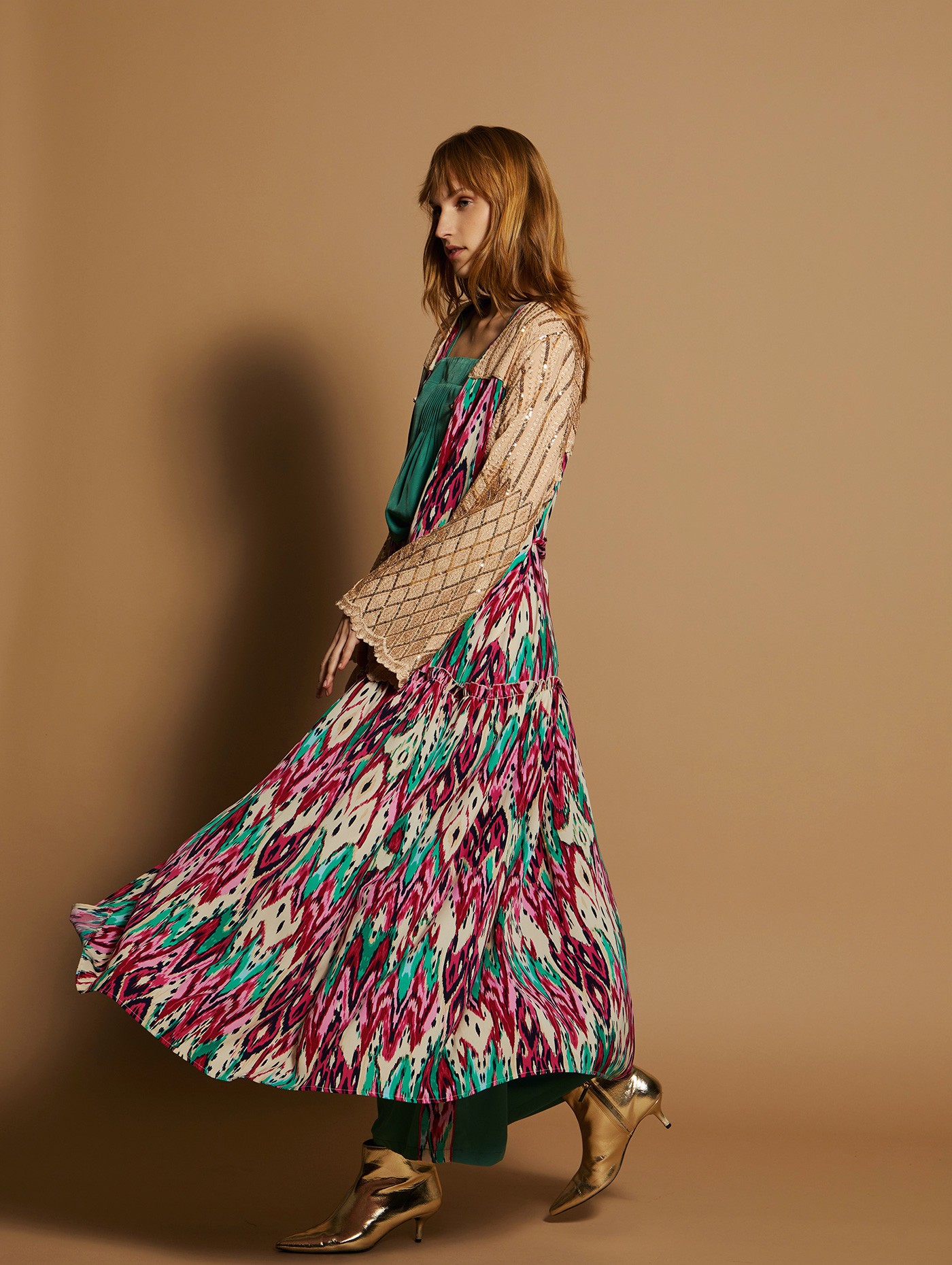 Printed kaftan with embroidery 1