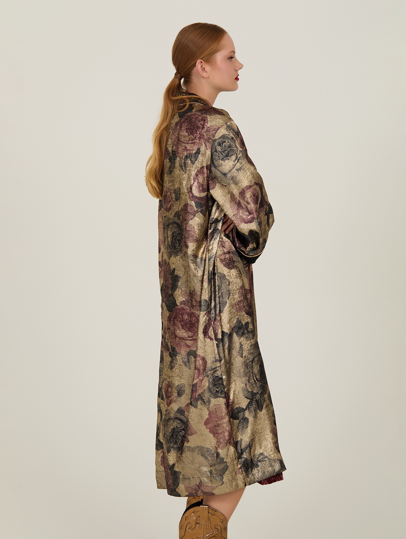 Langer, fließender Kaftan 1