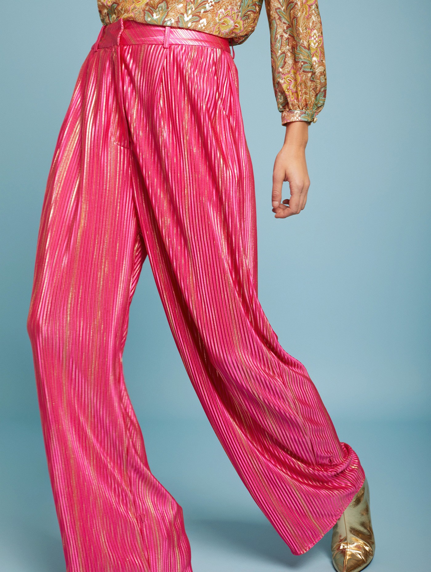 Pleated pants with loops 7