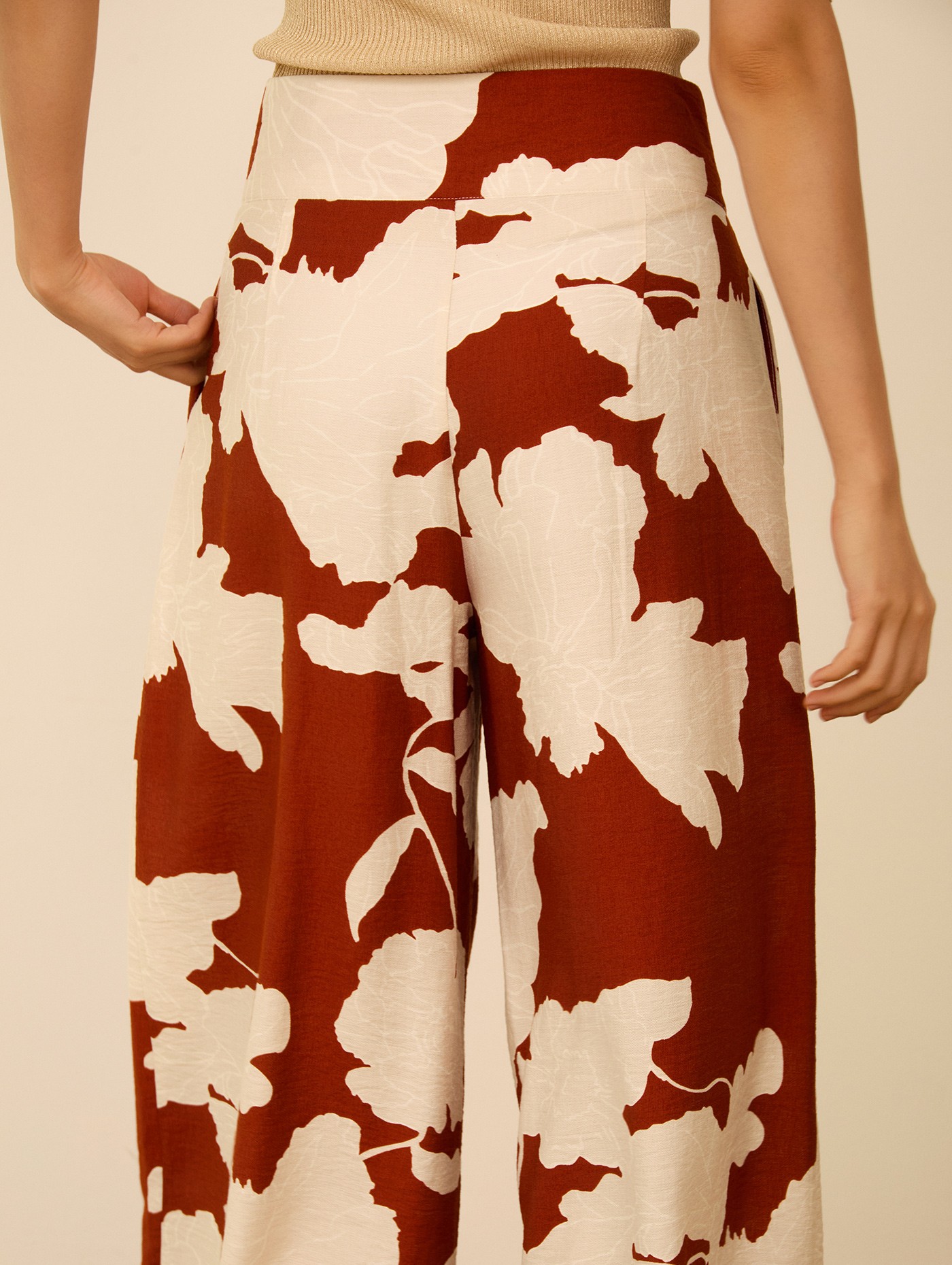 Pantalón palazzo fluido 4