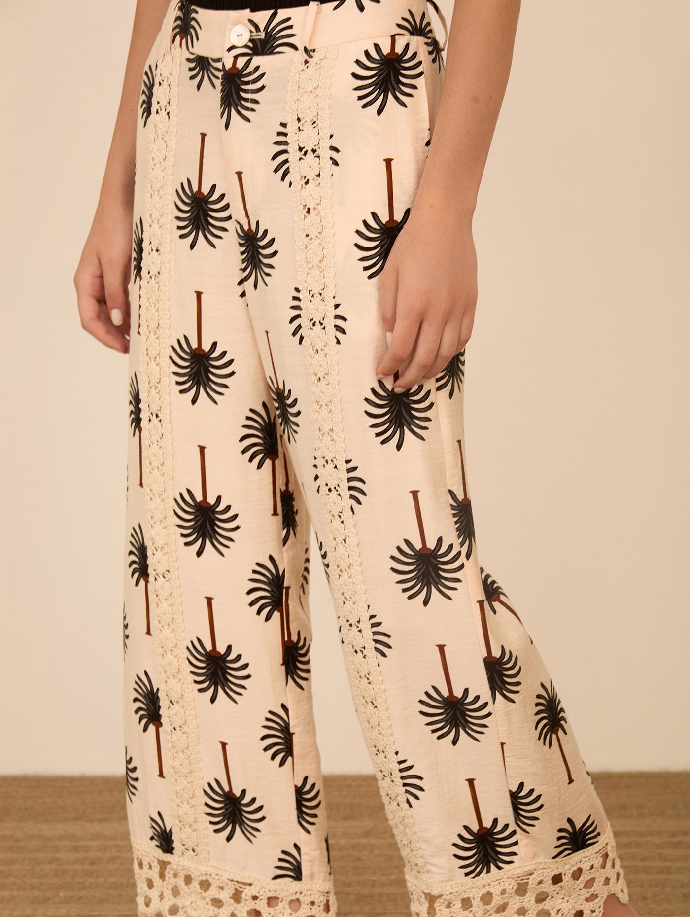 Pantalón cropped estampado 1