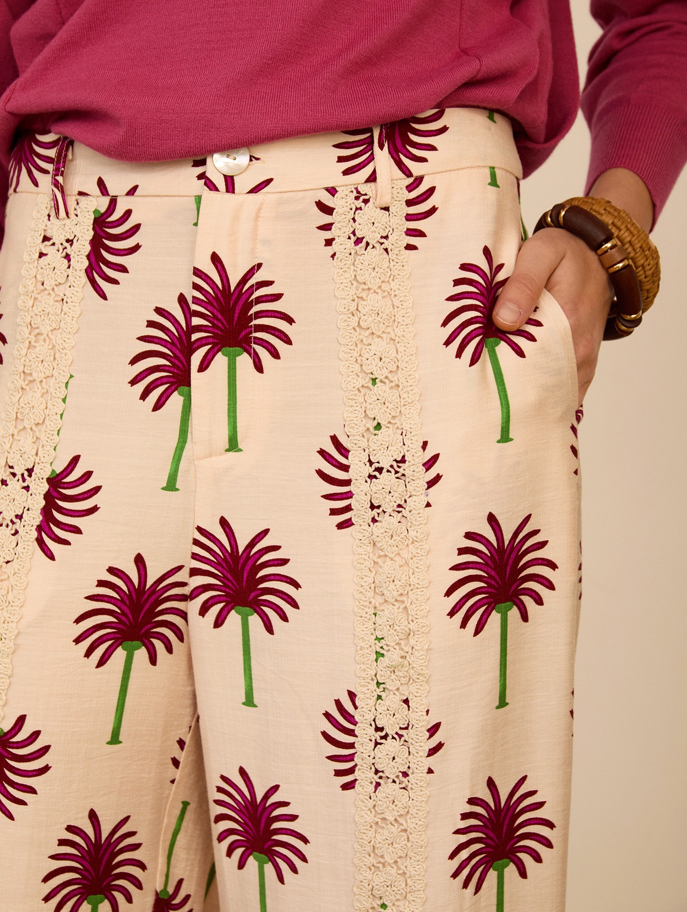 Pantalón cropped estampado 2