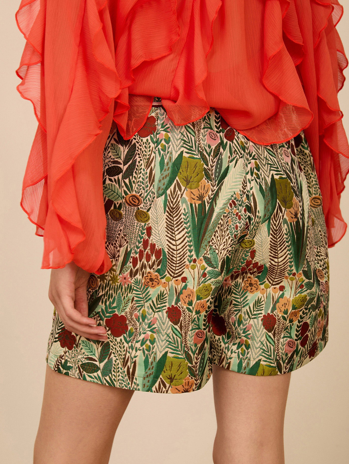 Short en tejido jacquard 4