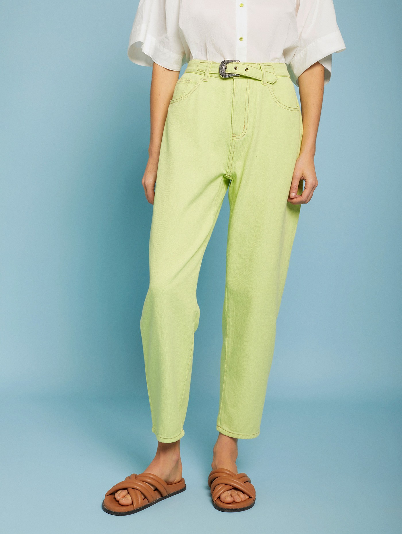 Slouchy pants with buckle 3