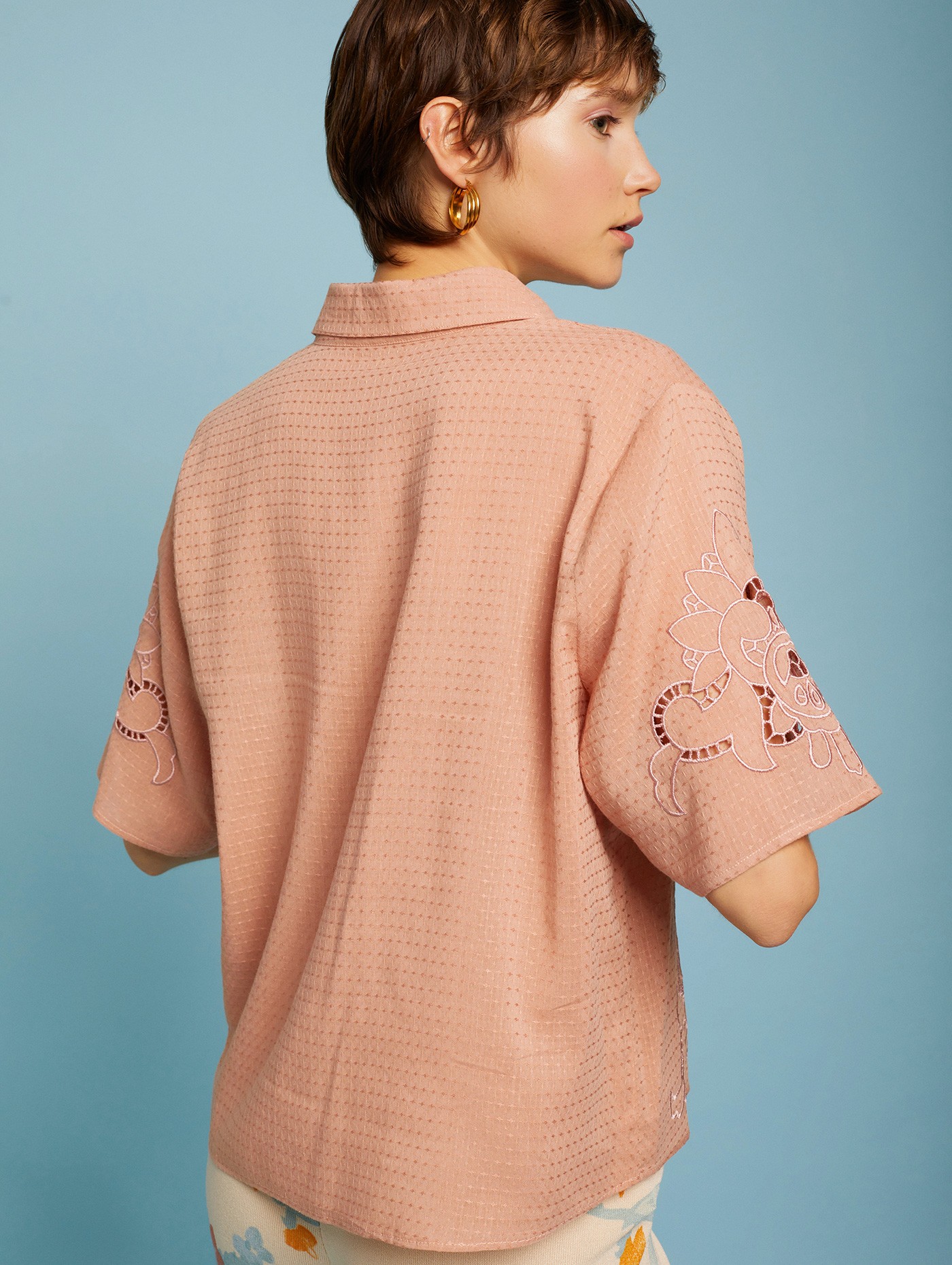 Die-cut embroidery blouse 3