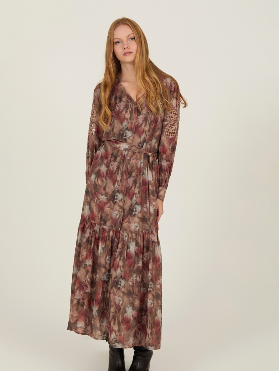 Vestido largo con bordado