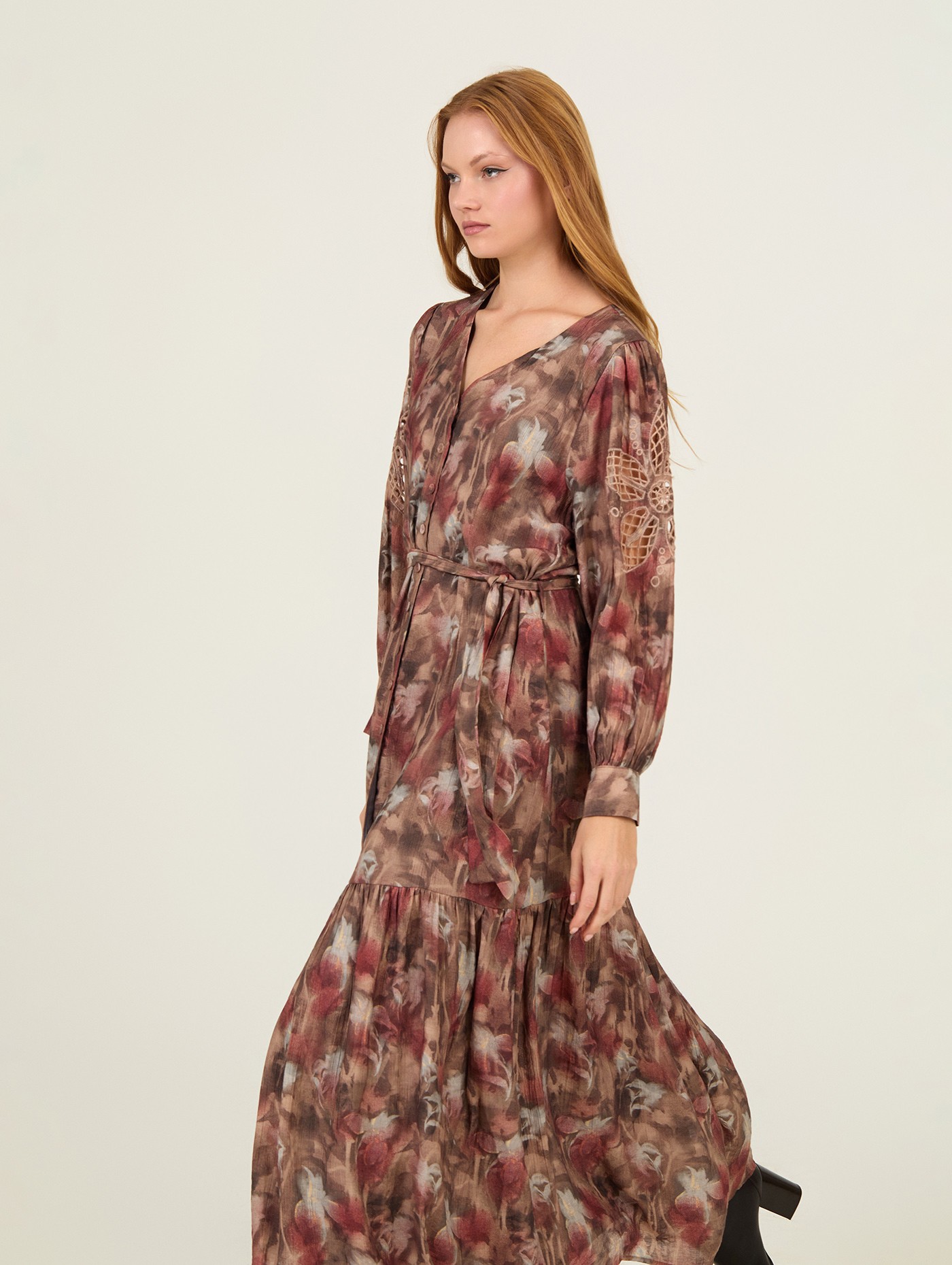 Vestido largo con bordado 4