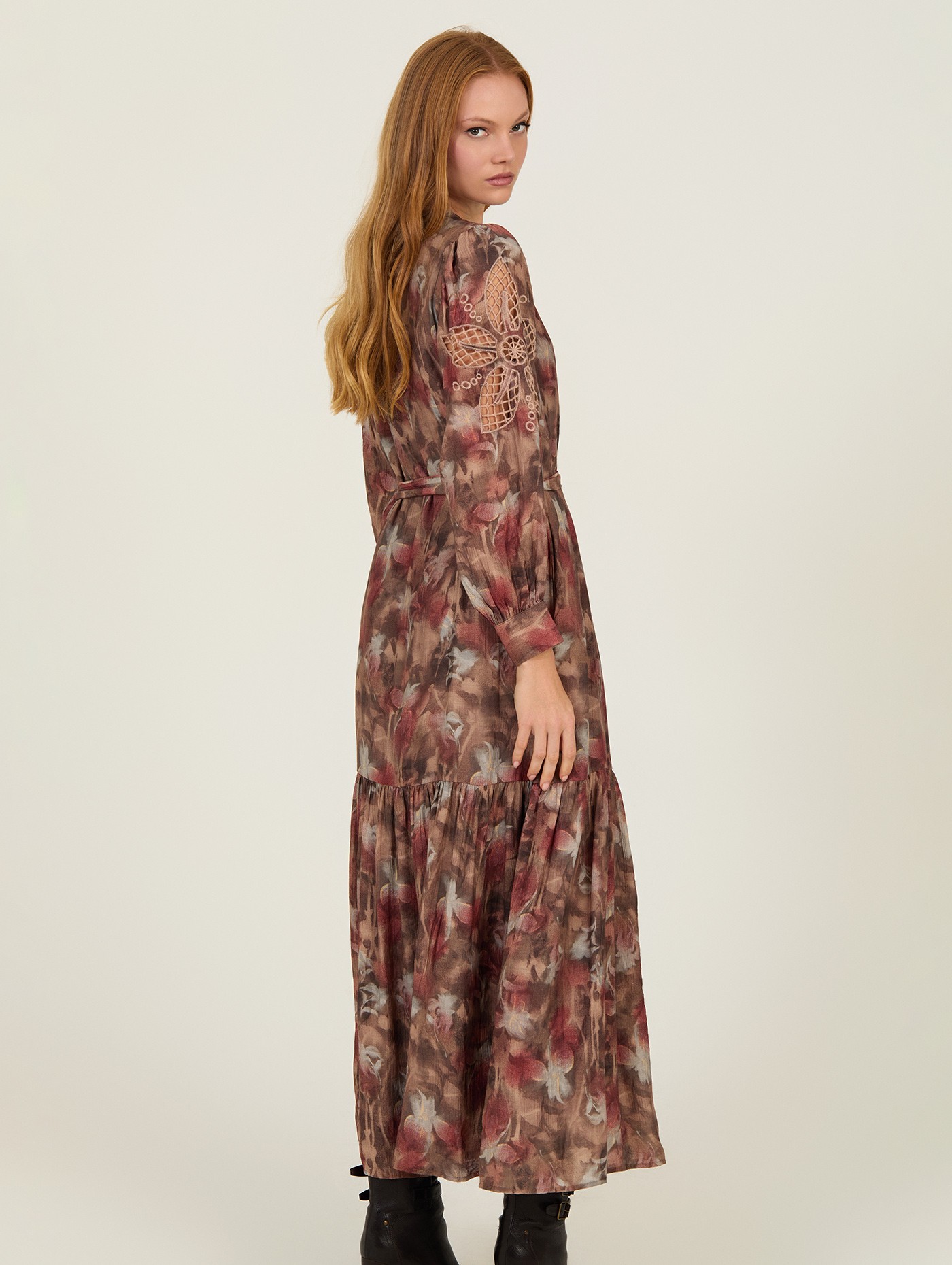Vestido largo con bordado 1