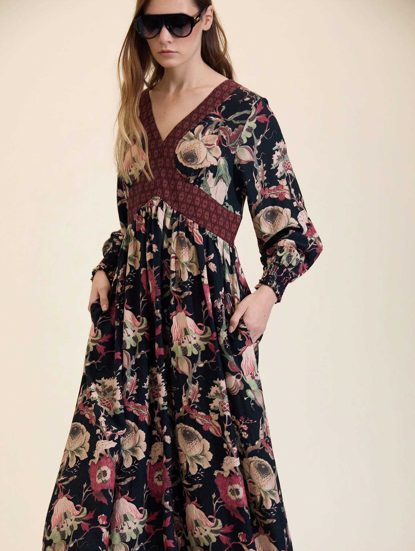 Vestido largo con estampado mixto