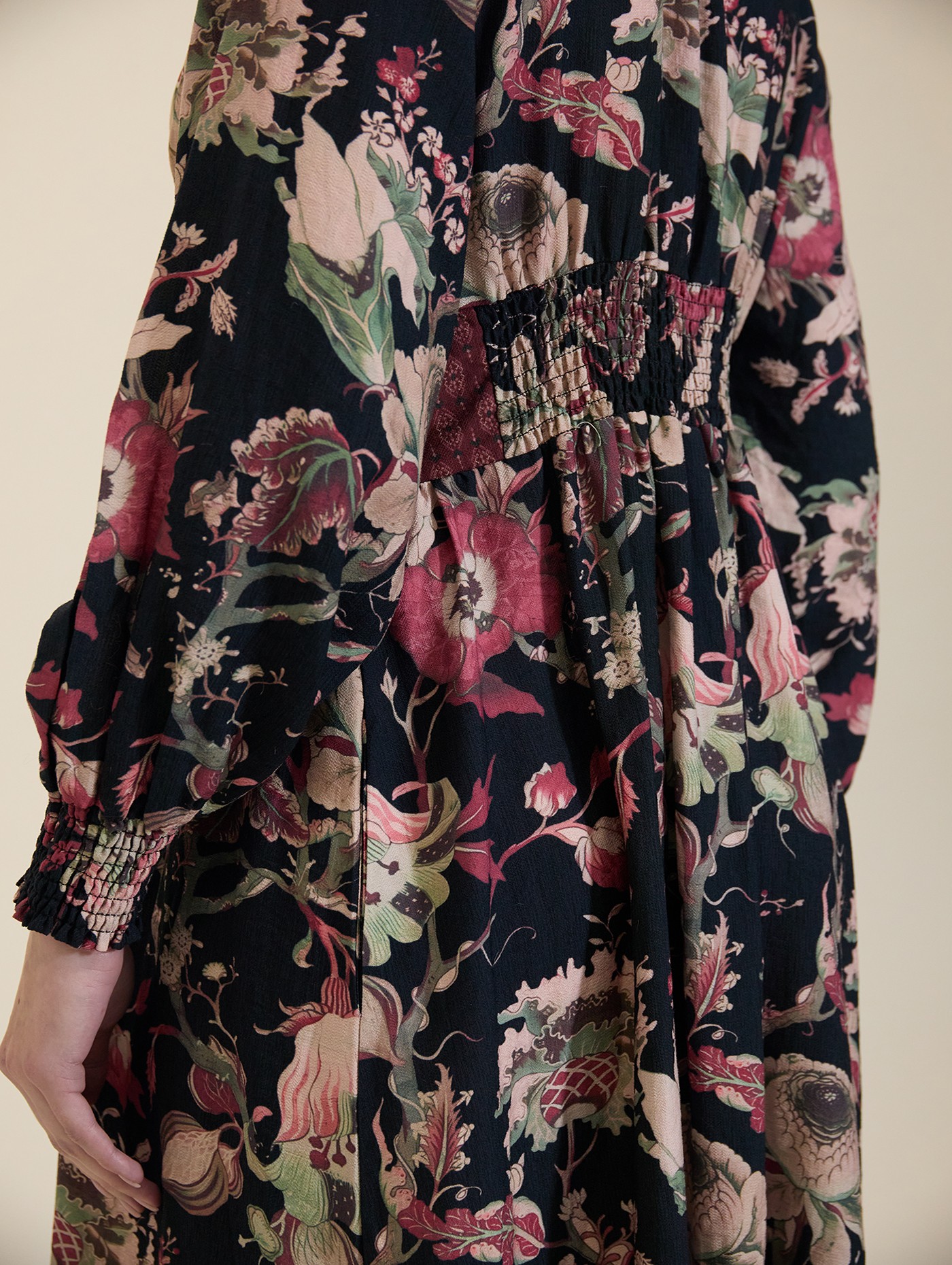Vestido largo con estampado mixto