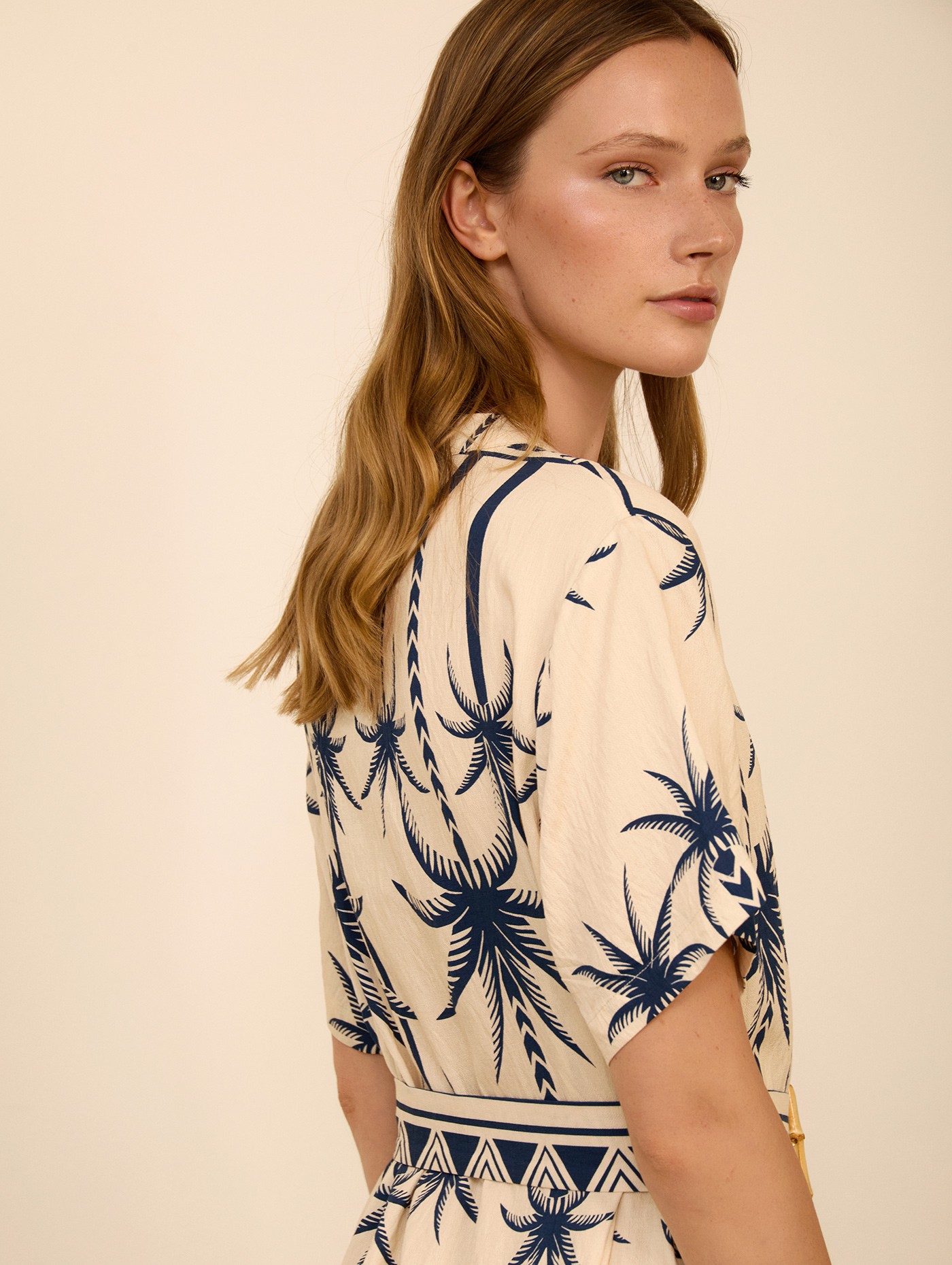 Vestido midi estampado palmeras 2