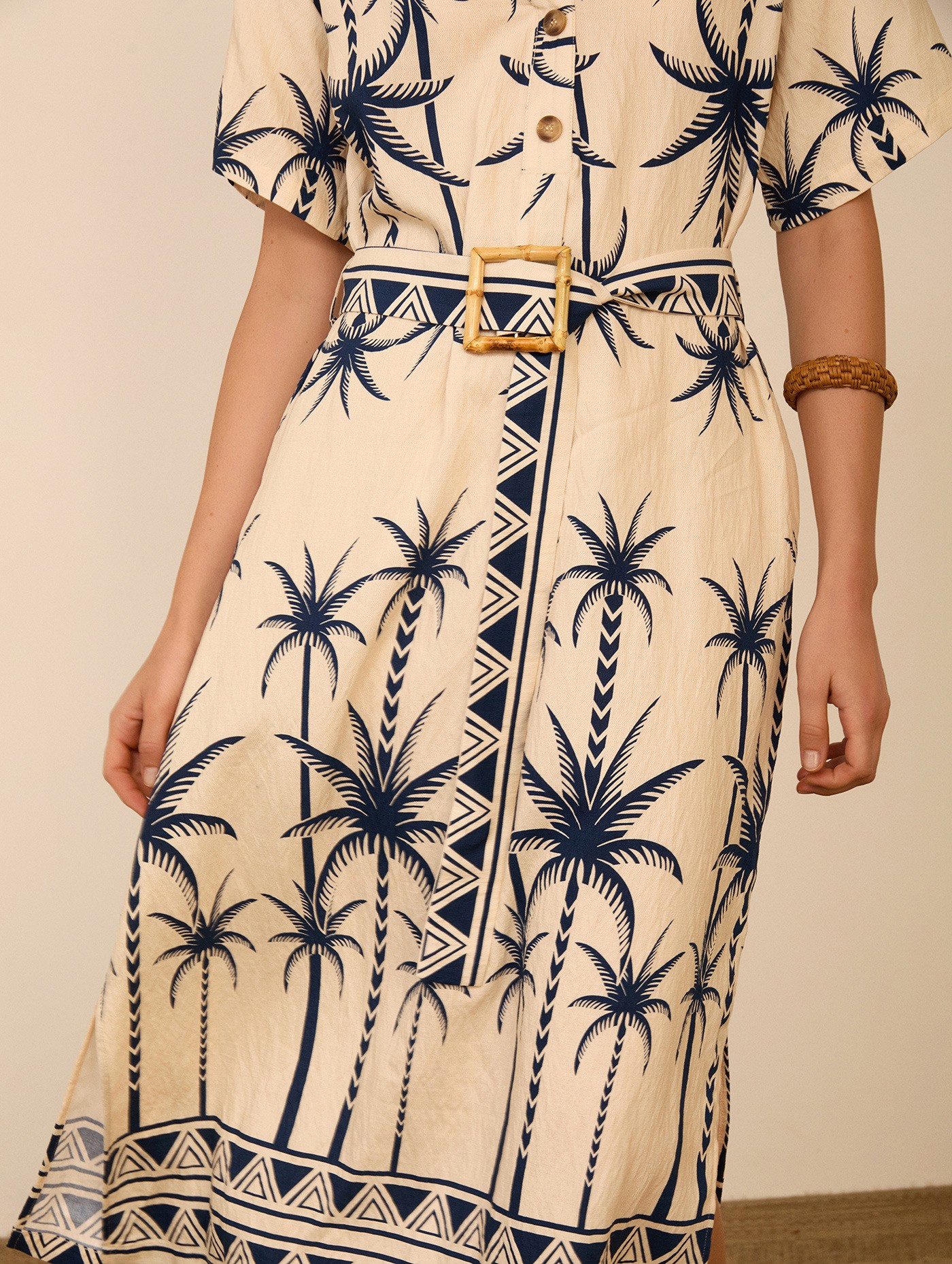 Vestido midi estampado palmeras 4