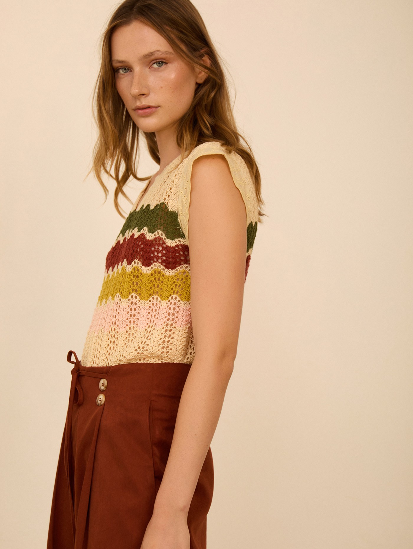 Top calado con franjas 2