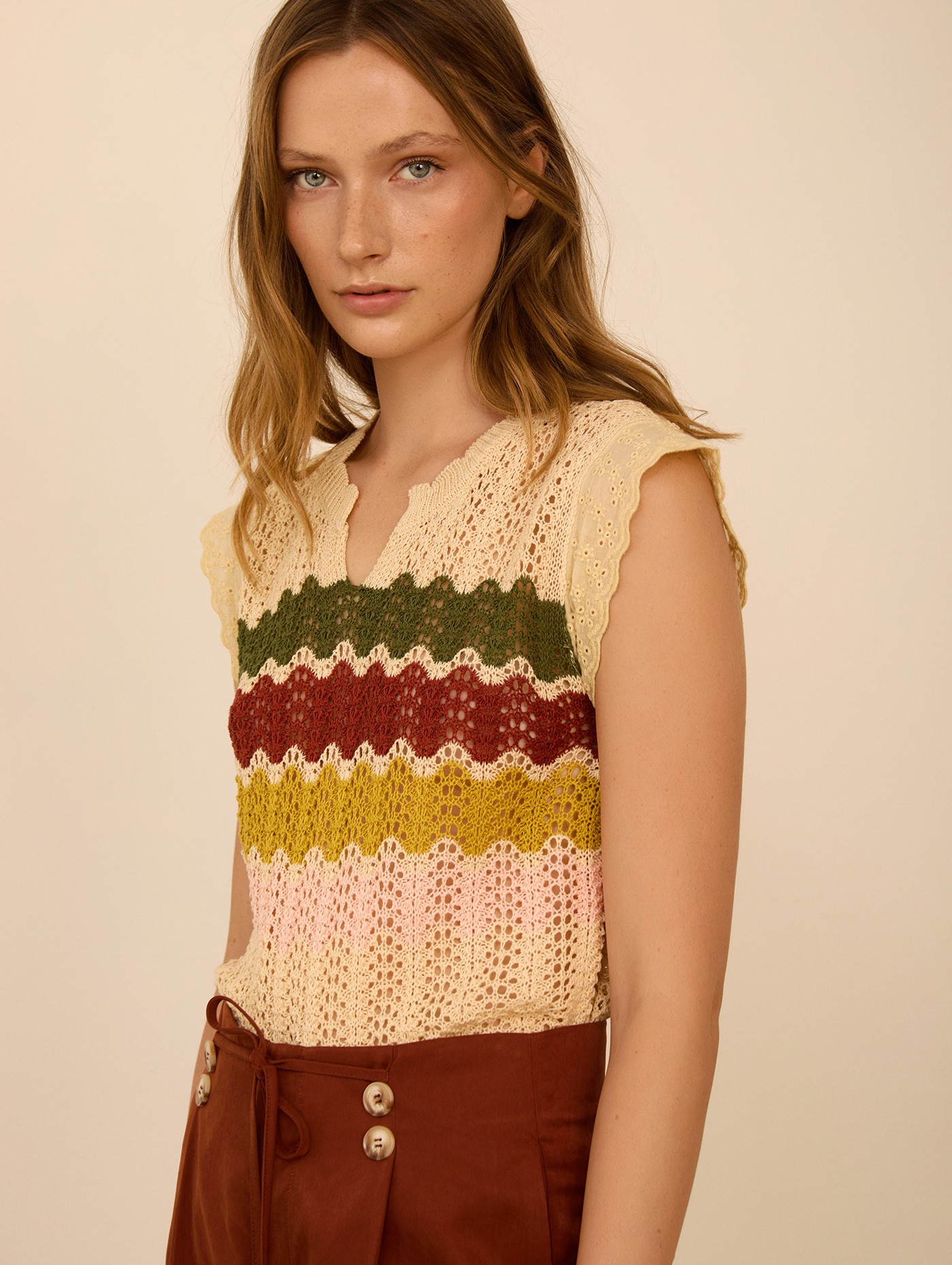 Top calado con franjas 5