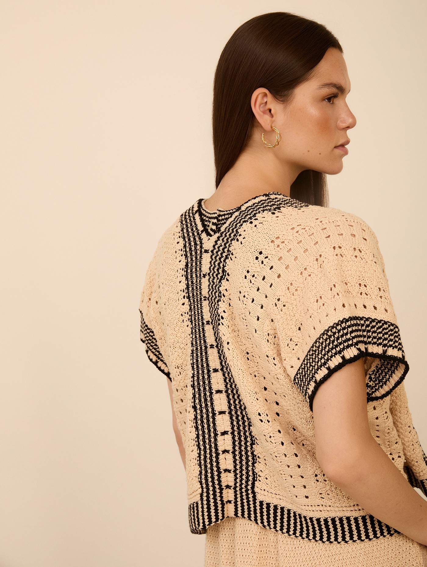 Chaqueta corta de punto 5