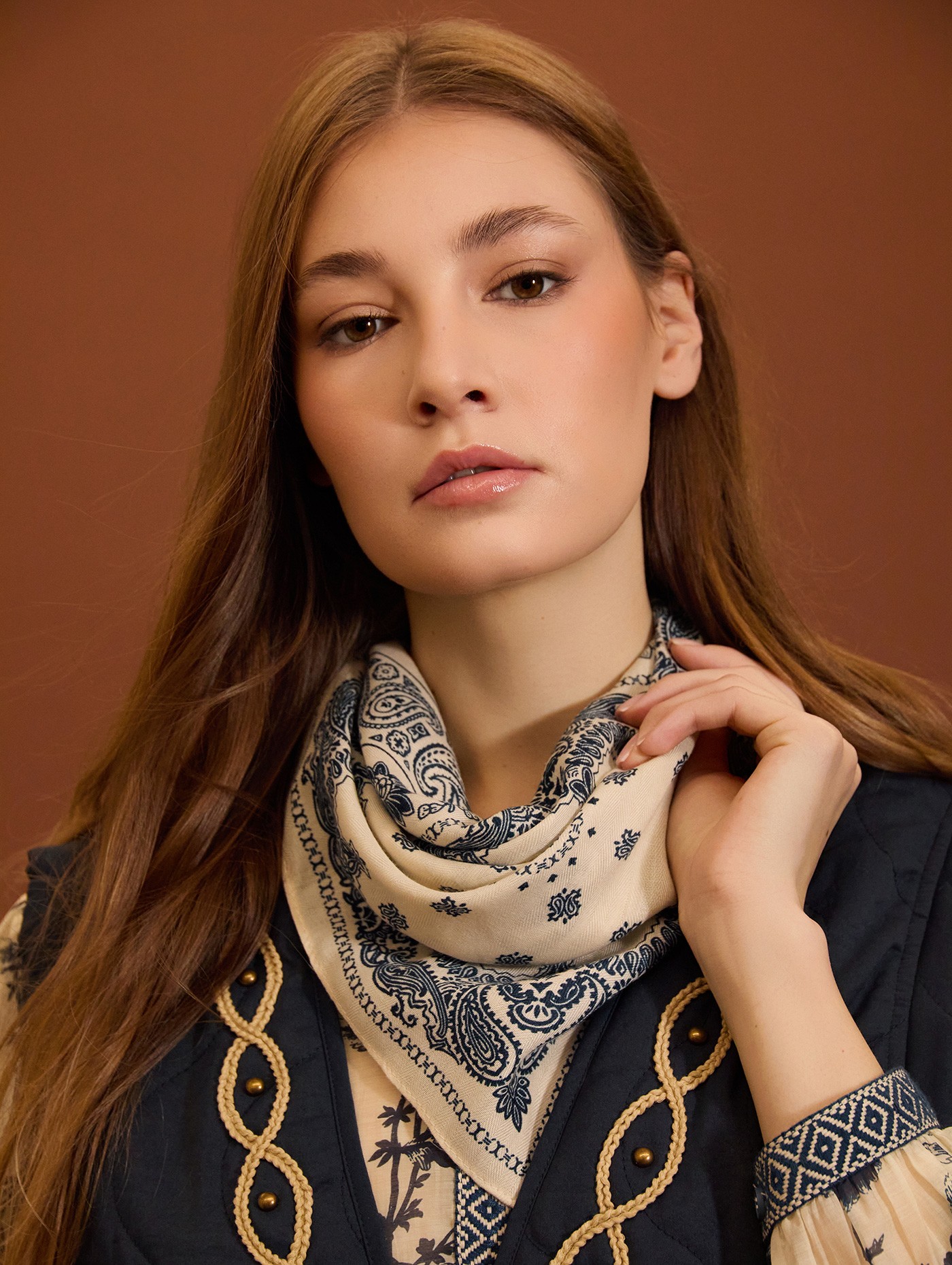 Paisley print scarf 2