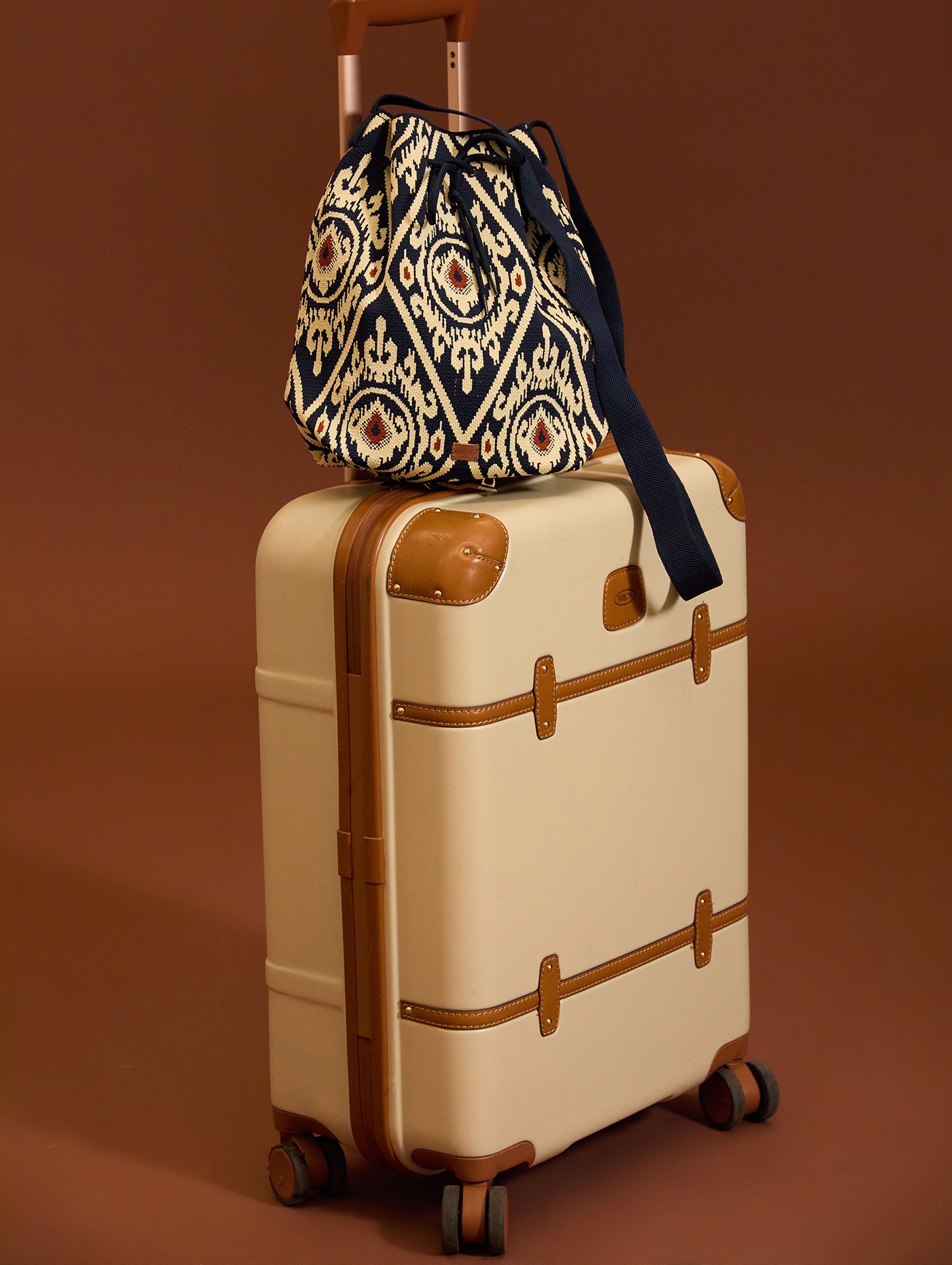 Bolso cubo de punto étnico
