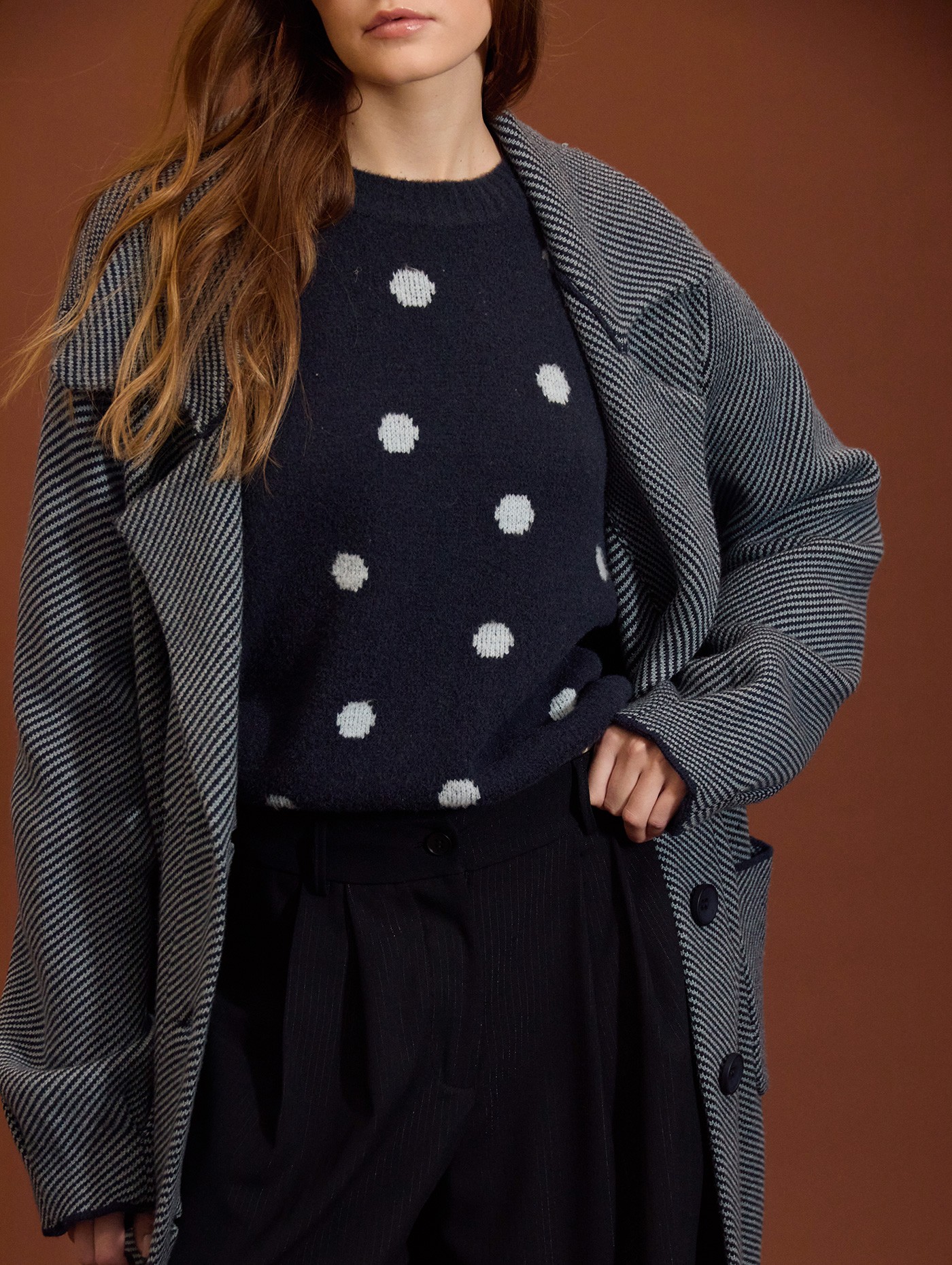 Jersey jacquard de lunares
