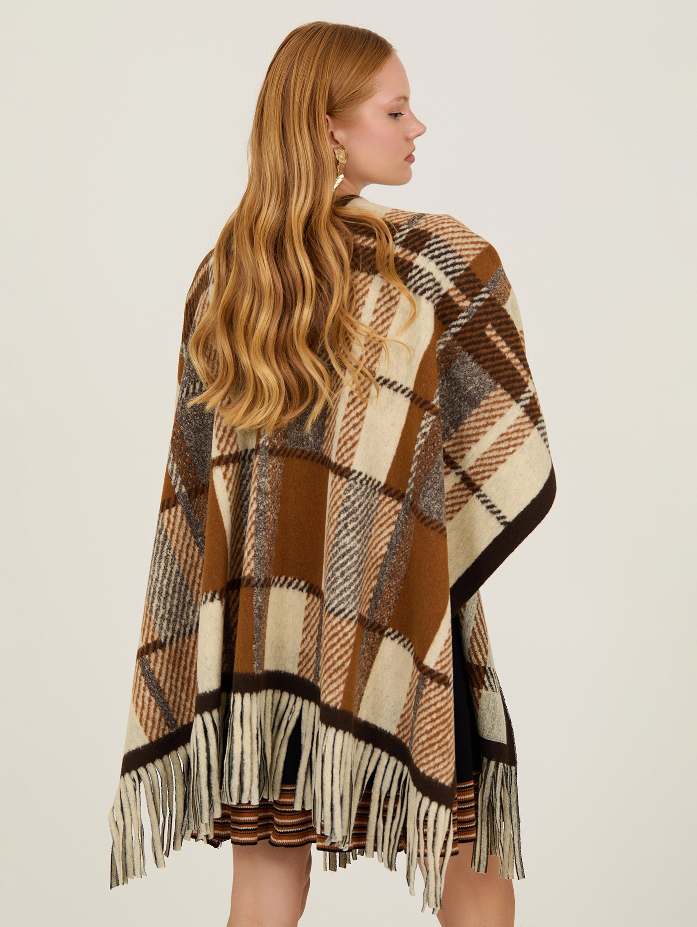 Poncho de cuadros 3