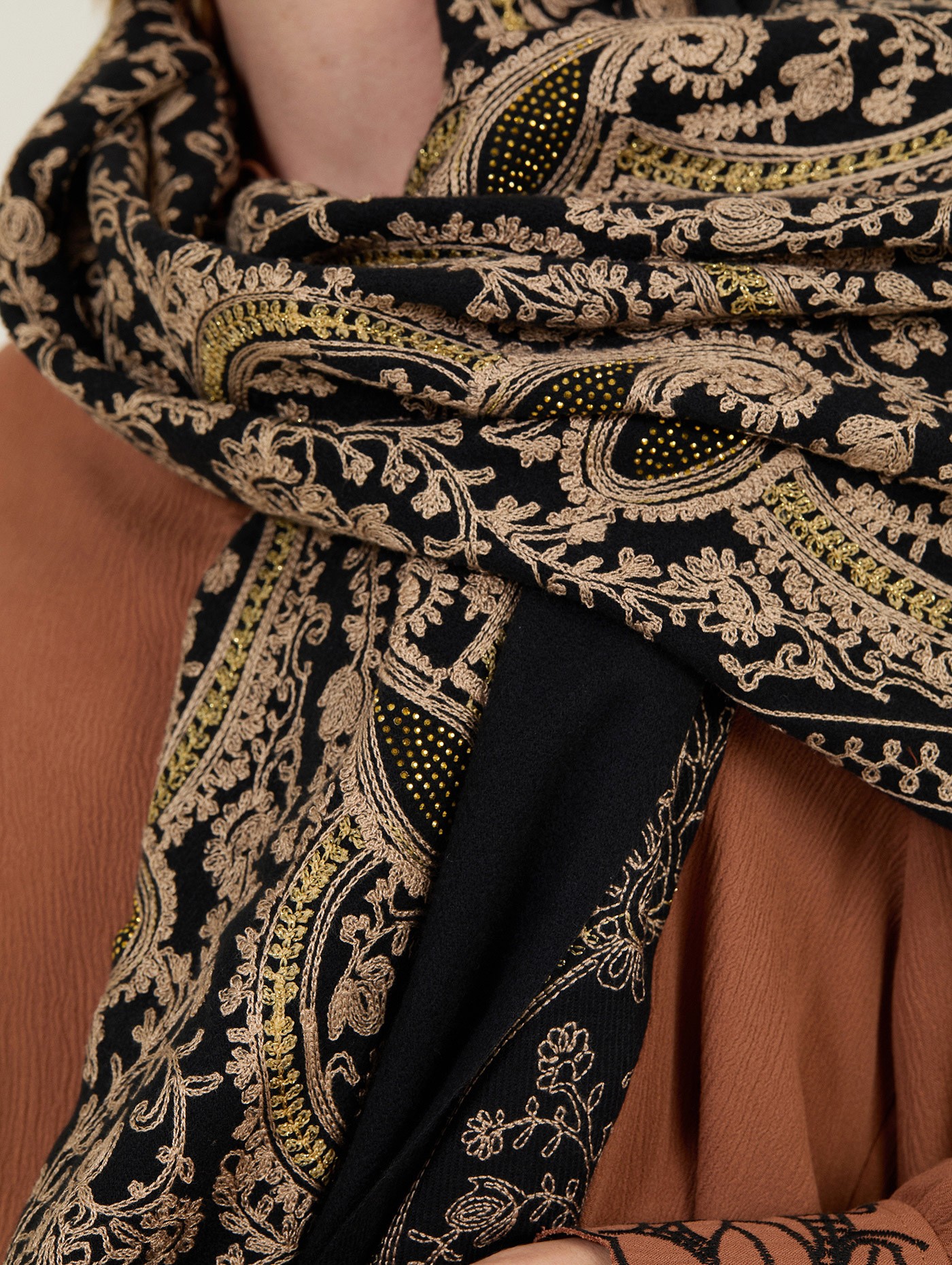 mouchoir brodé paisley 2