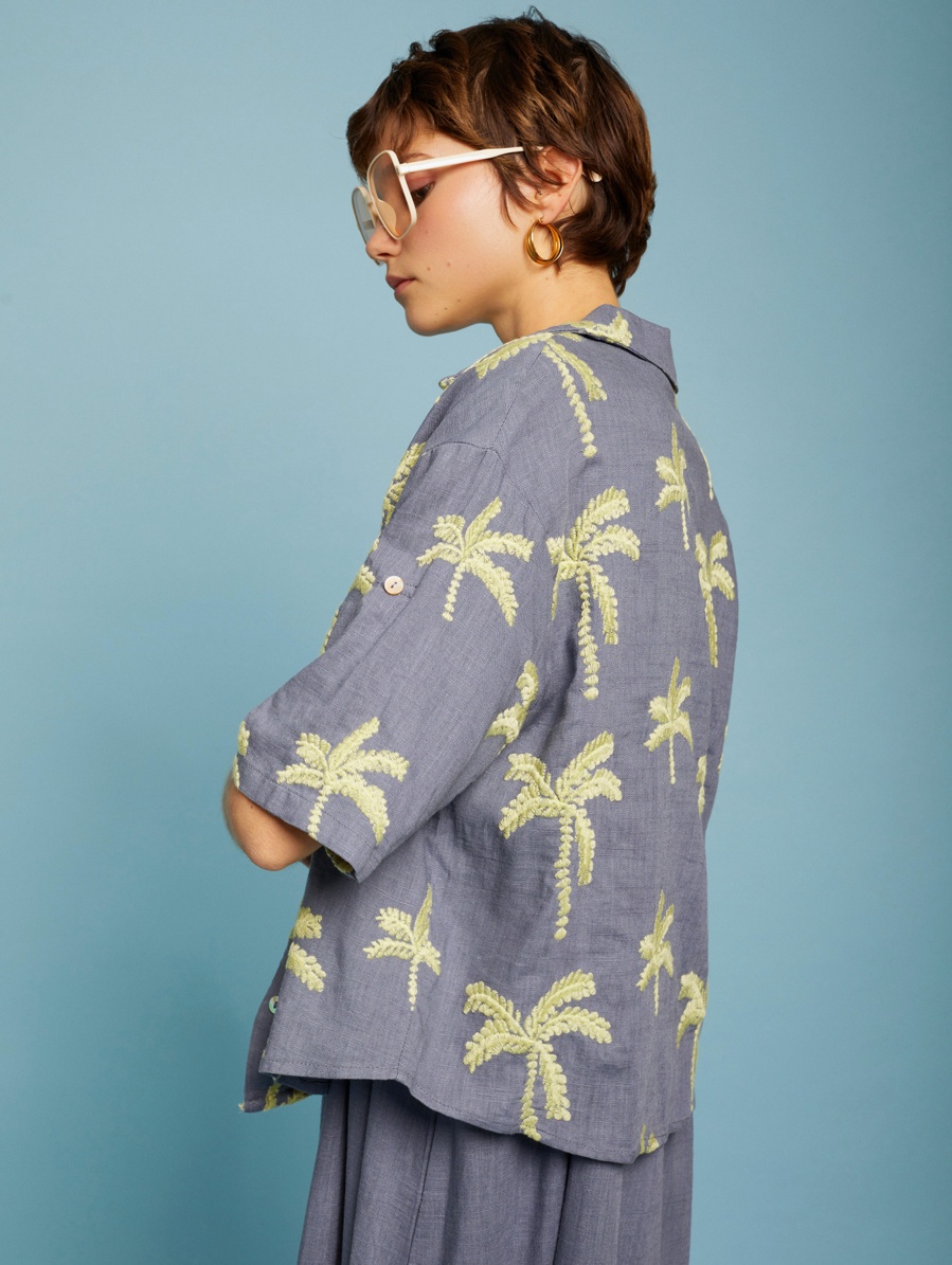 Palm tree embroidery blouse
