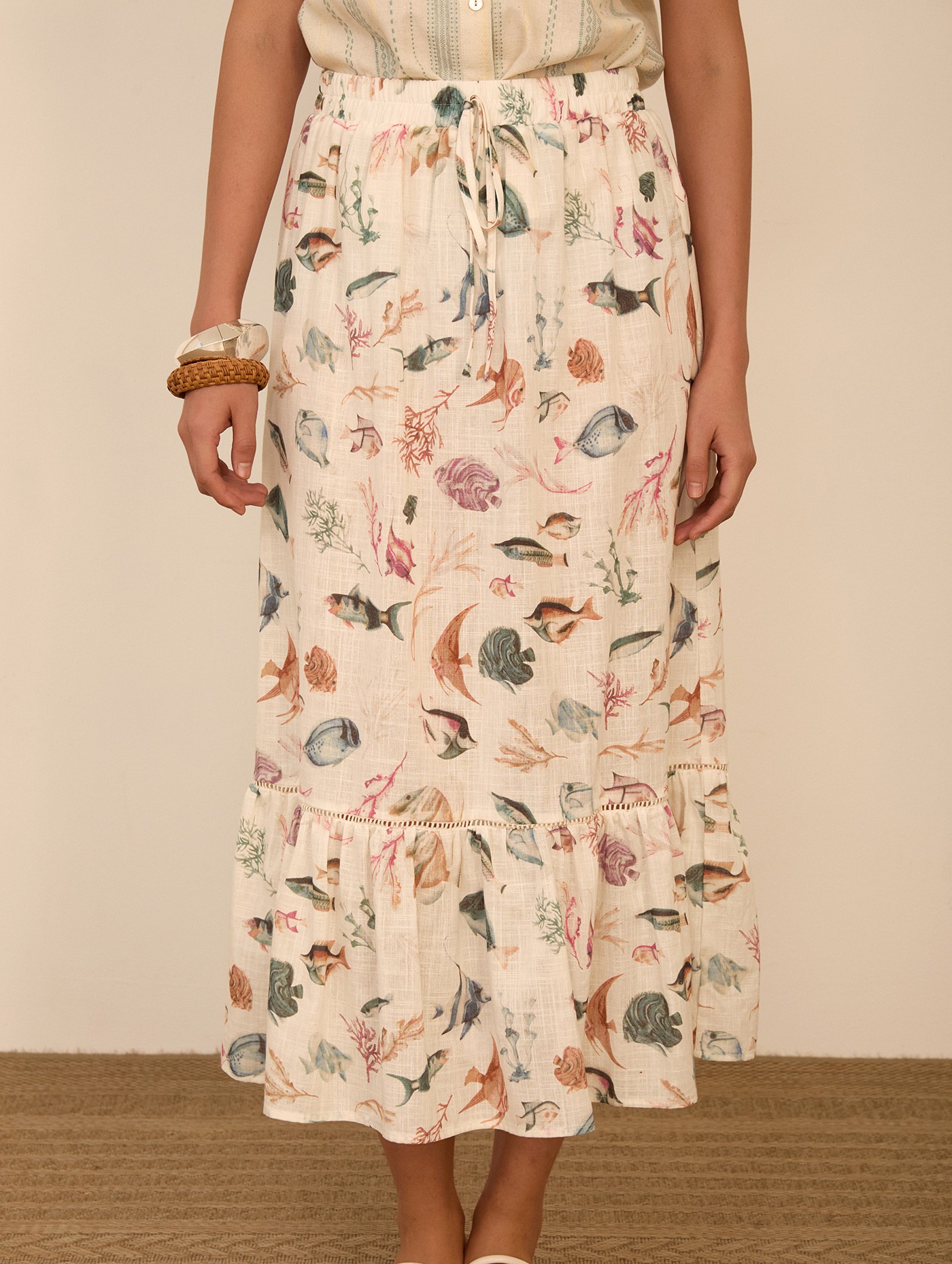 Falda midi estampado peces