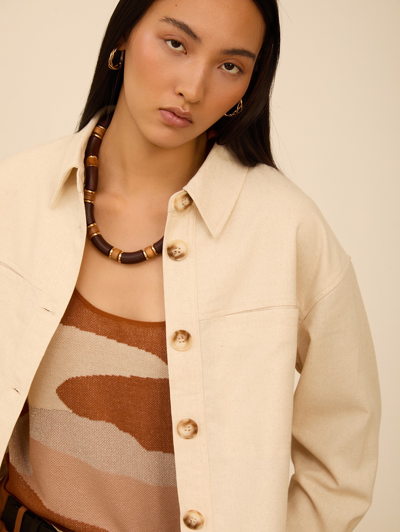 Cazadora con bordado espalda 3