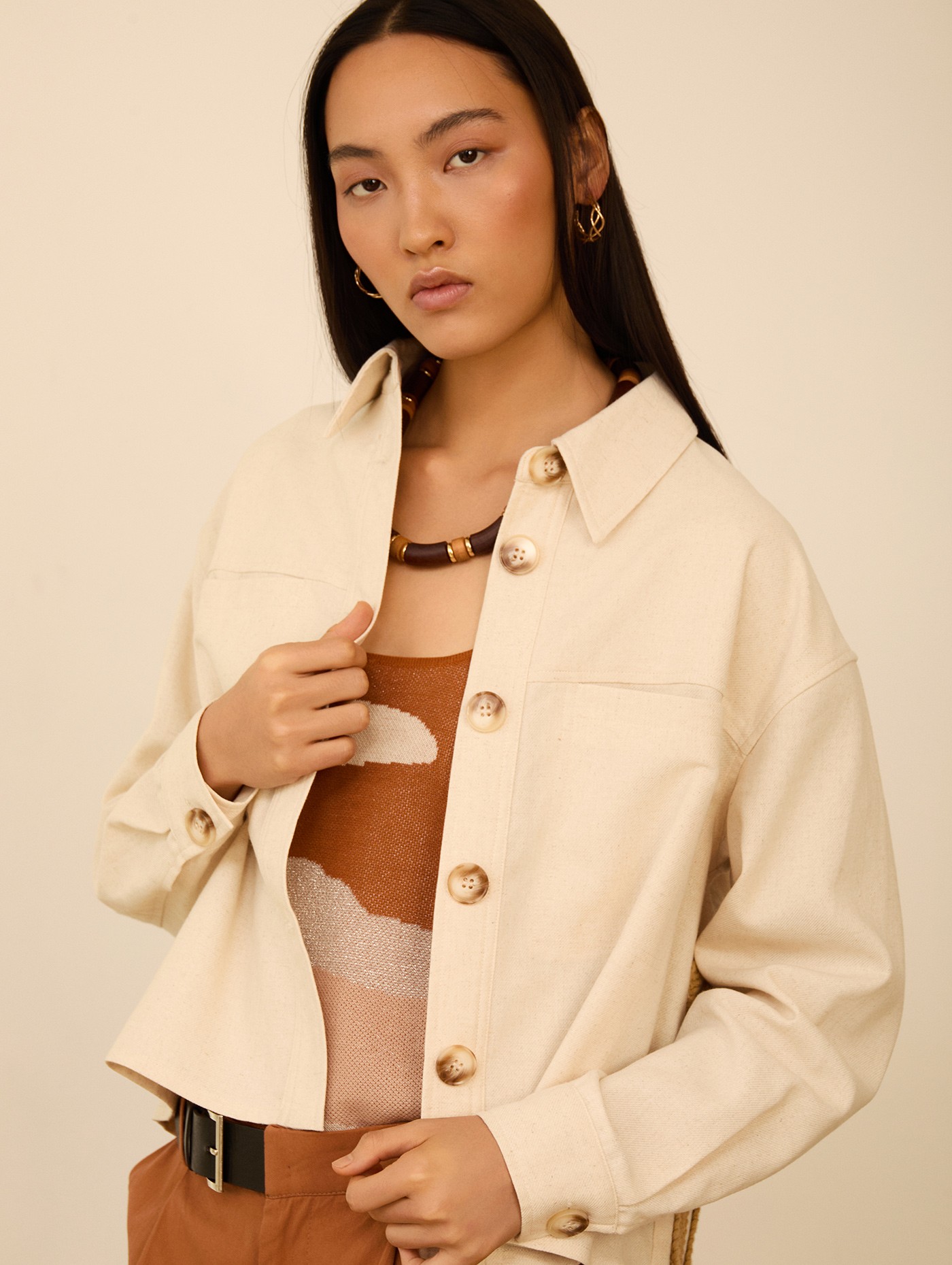 Cazadora con bordado espalda 4