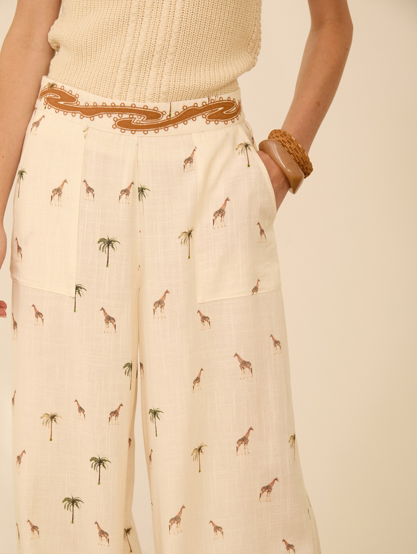 Pantalón fluido estampado savannah 3