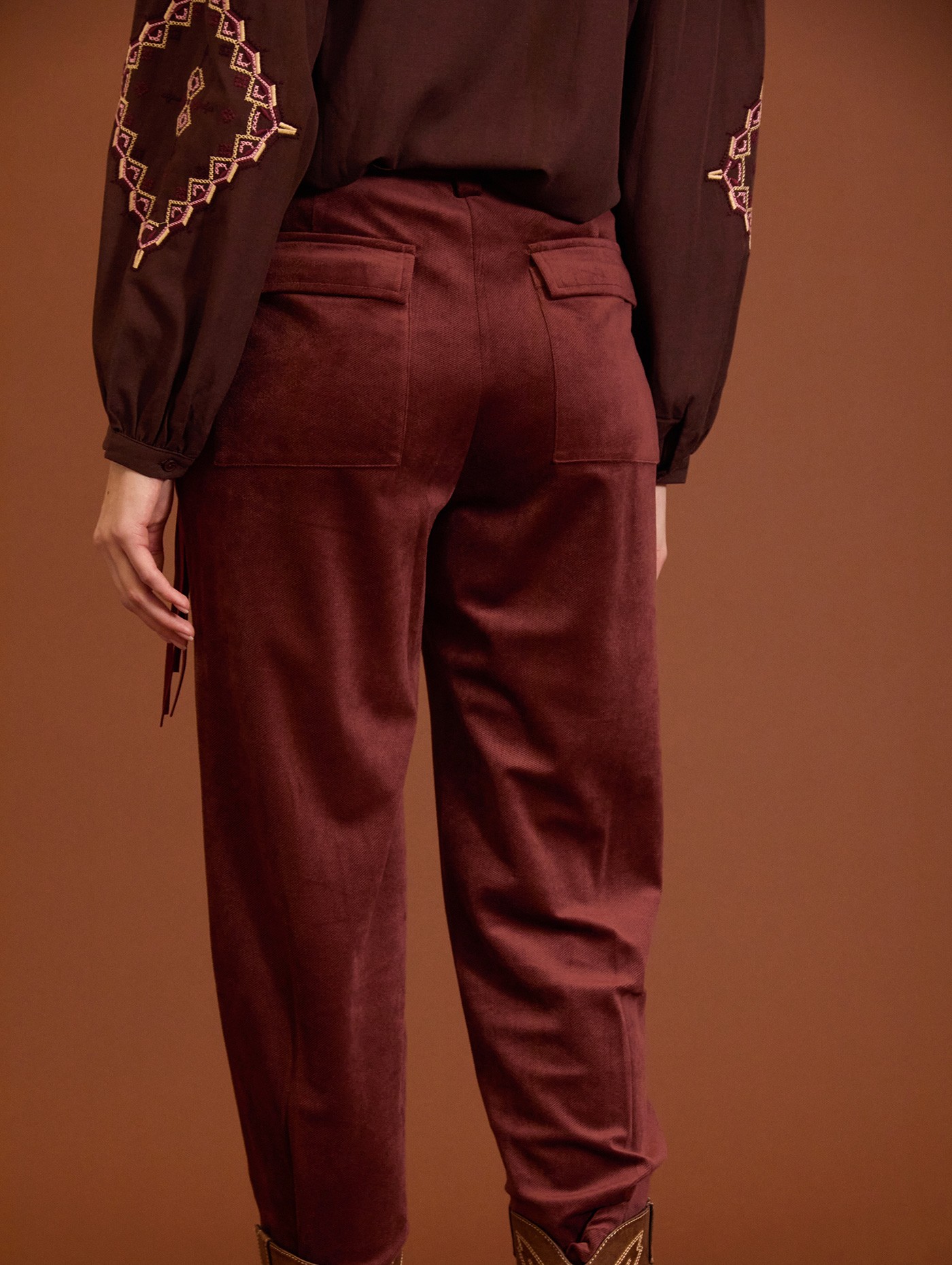 Pantalón de pana plisado