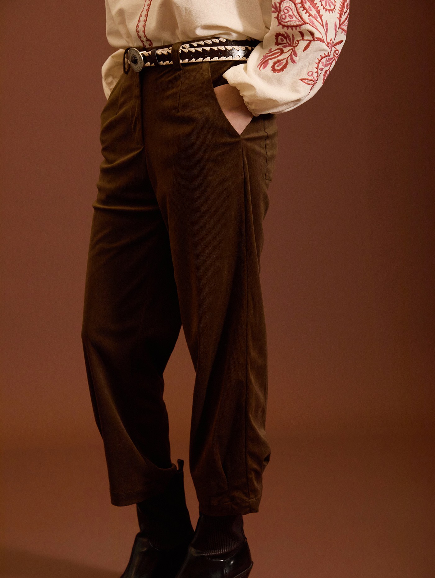 Pantalón de pana plisado