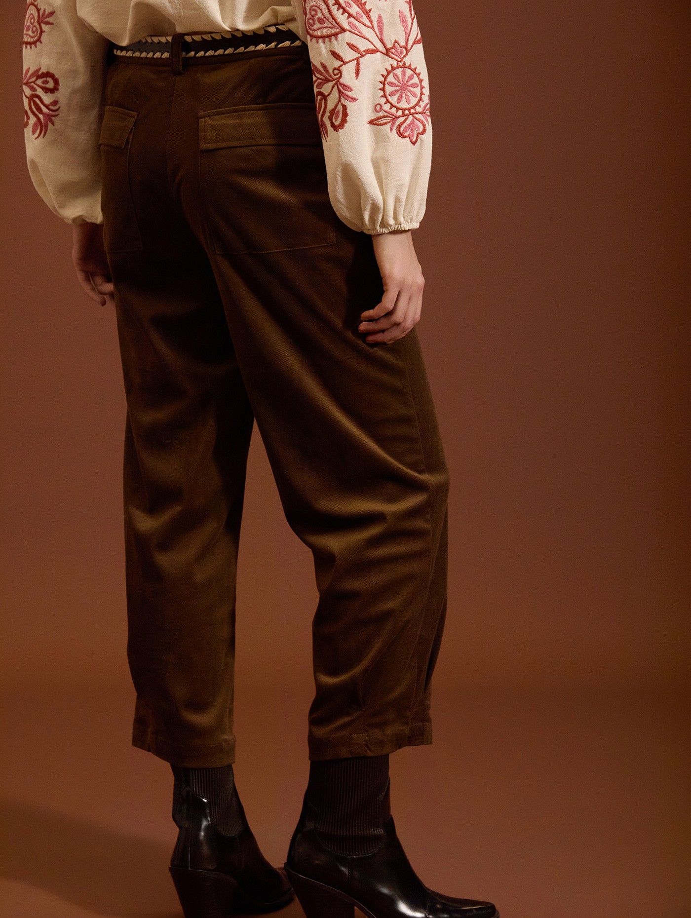Pantalón de pana plisado