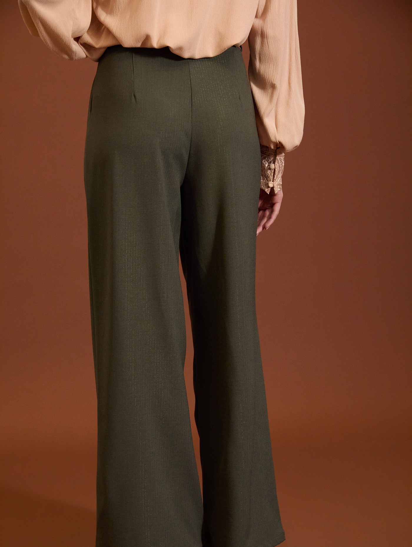 Pantalón palazzo plisado con lúrex